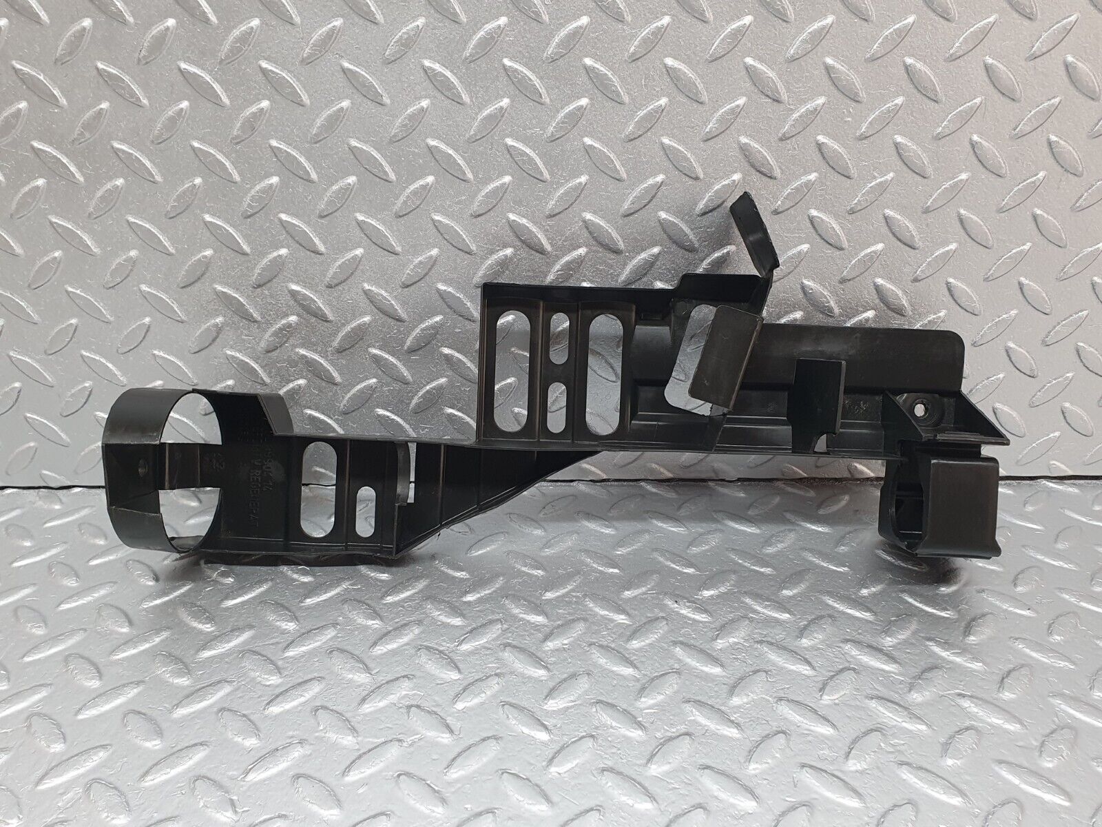 41737 Mercedes-Benz W202 C200 Car Jack Holder Cover 2028990414