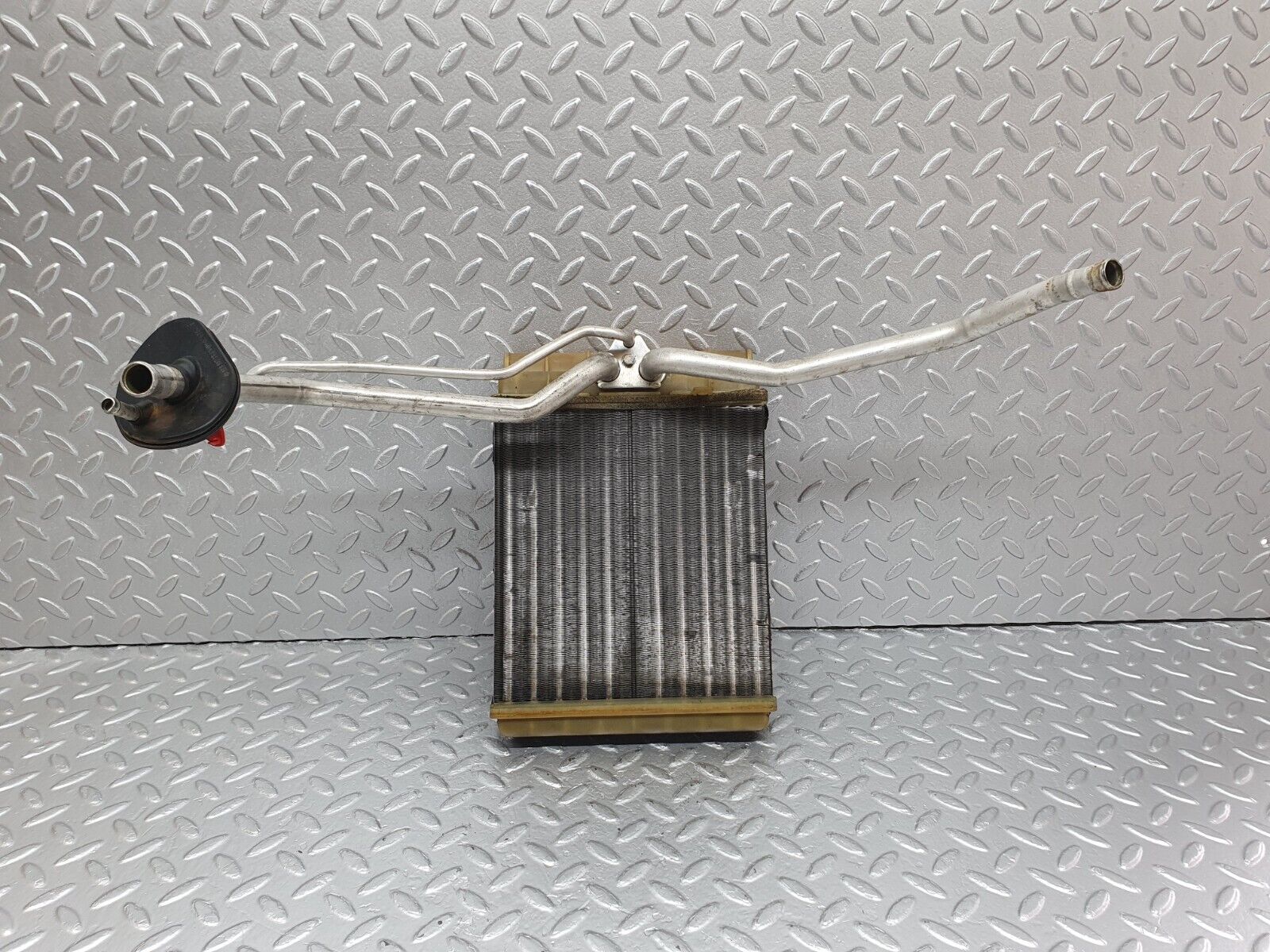 42406 Mercedes-Benz R129 320SL Coupe Heater Radiator Behr