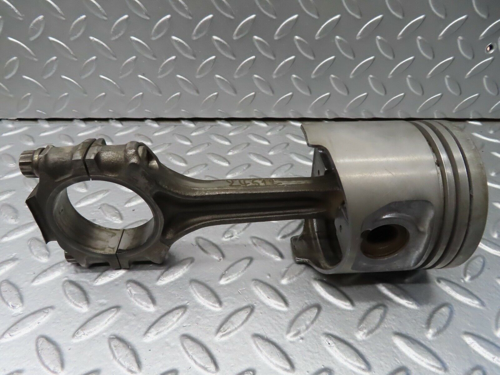 20668 Mercedes-Benz R107 450SL Piston With Connecting Rod 92.00 mm