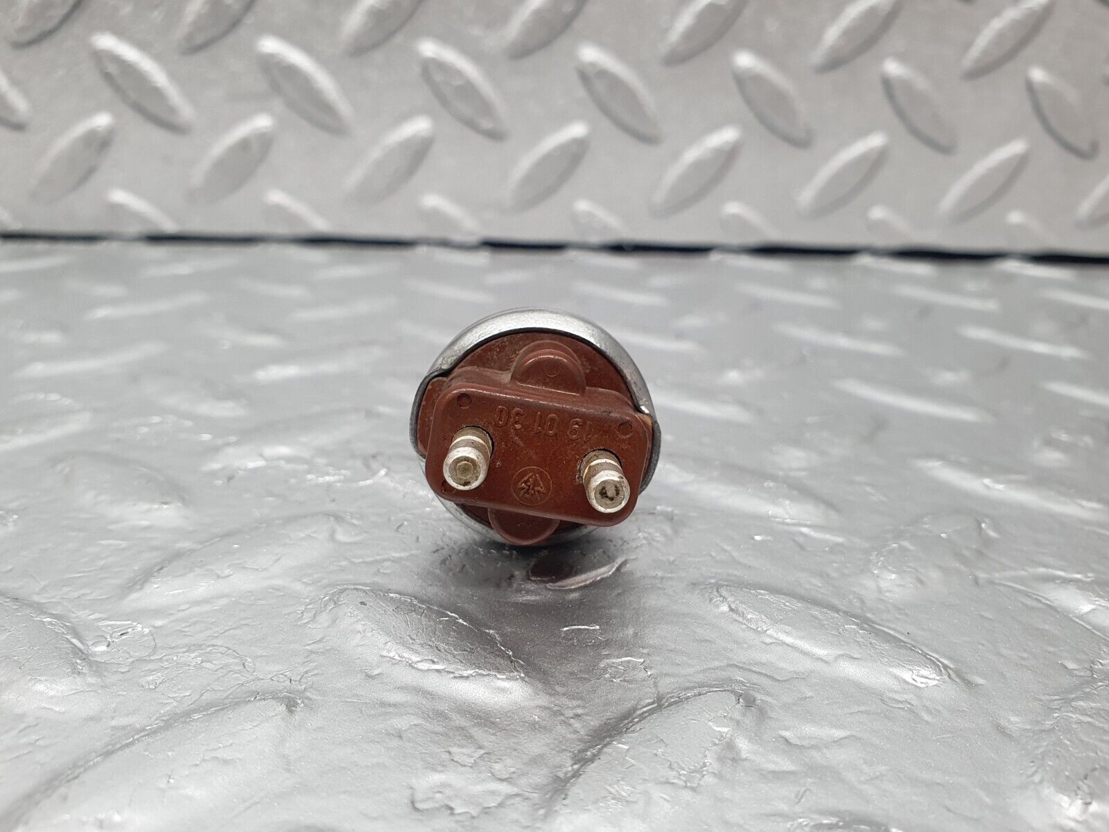 43544 Mercedes-Benz C126 380SEC Coupe Brake Light Switch 190130