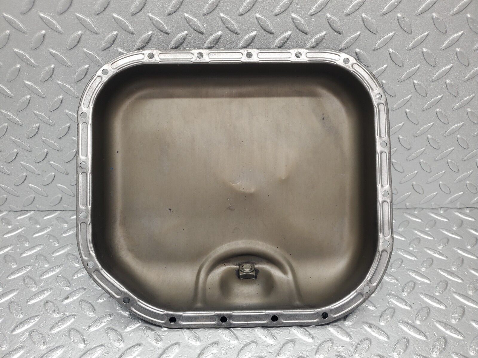 46320 Mercedes-Benz W126 420SE Oil Pan Oil Sump