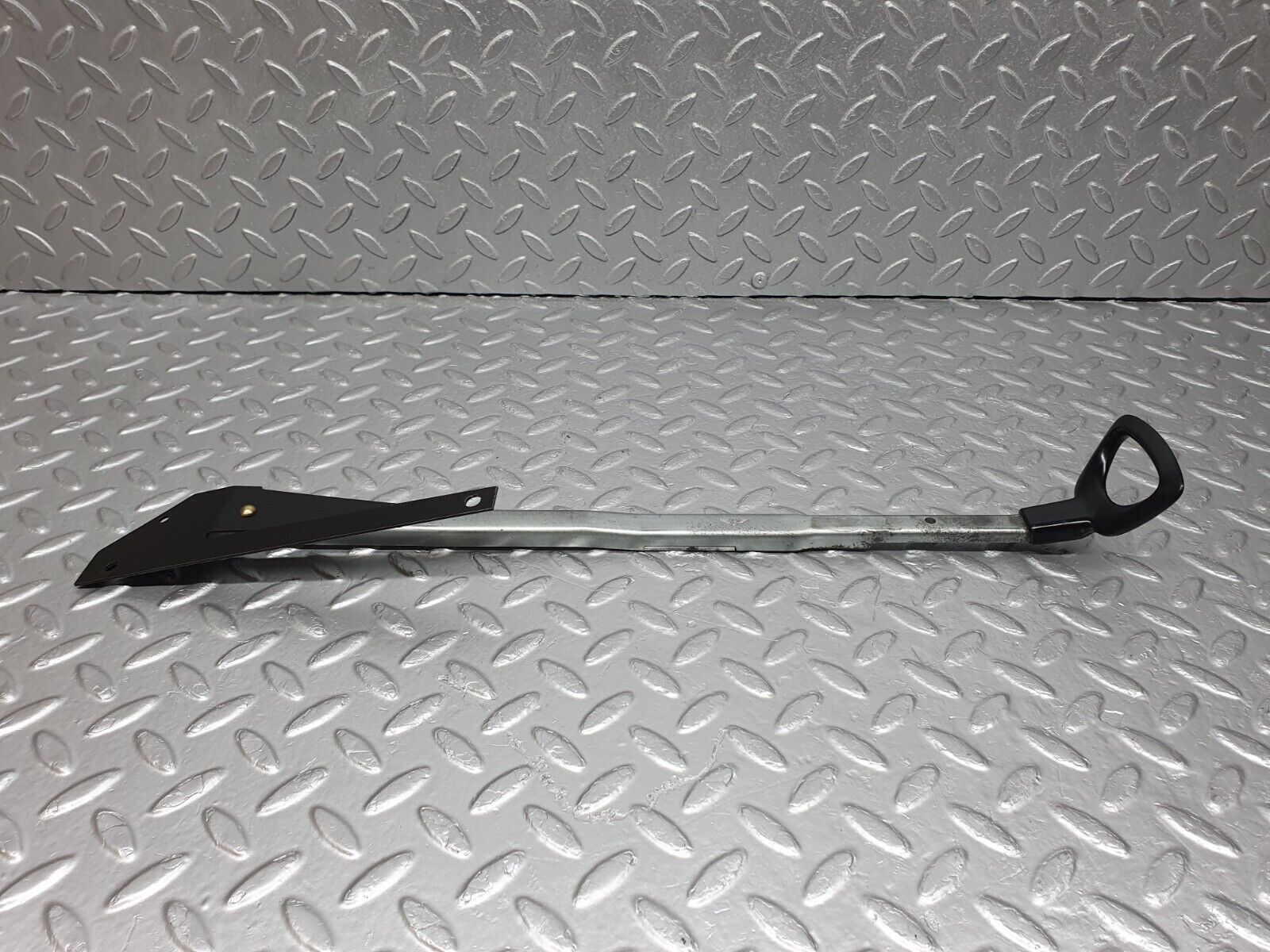 43096 Mercedes-Benz W108 280SE Front Left Seat Side Sliding Adjust Handle
