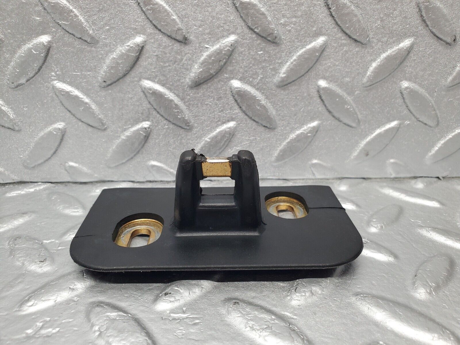 47005 Mercedes-Benz R129 320SL Coupe Trunk Lock Latch