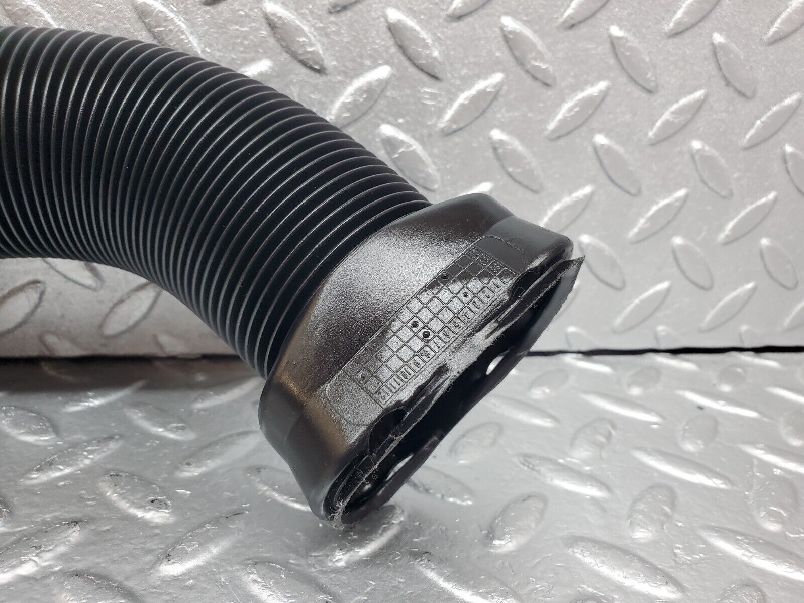 45047 Mercedes-Benz R129 300SL Coupe Air Intake Duct Pipe 1298310446