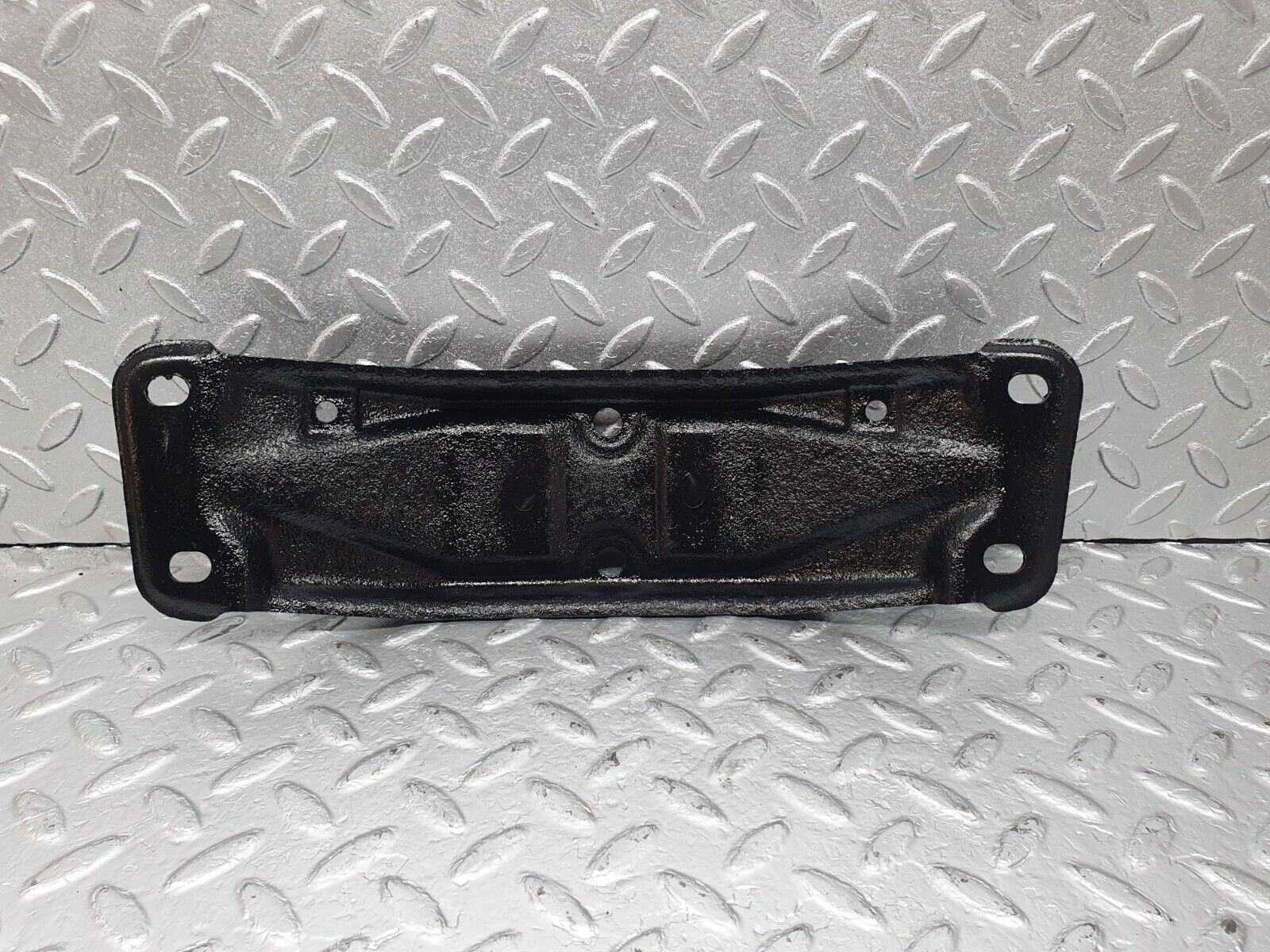 43512 Mercedes-Benz C126 380SEC Coupe Gearbox Mount Bracket