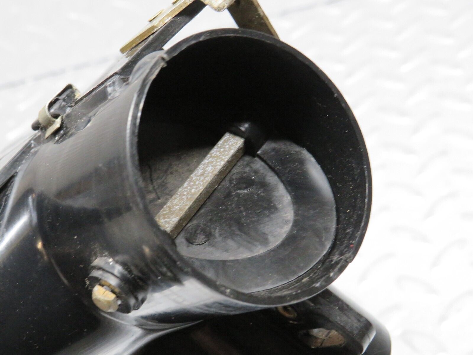 39902 Mercedes-Benz R107 350SL Heater Air Duct