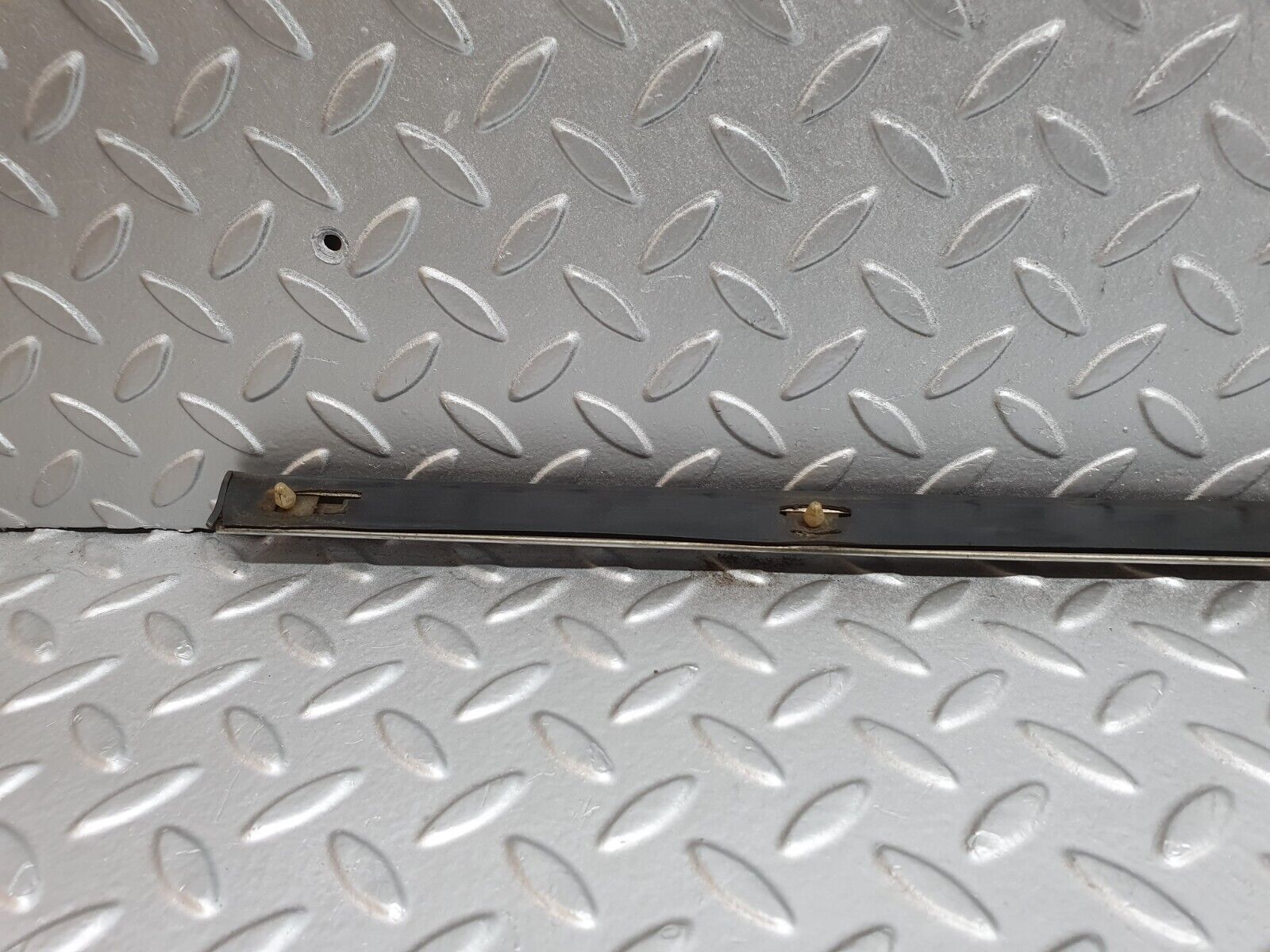 43462 Mercedes-Benz W108 280SE Rear Left Fender Wing Centre Moulding Trim