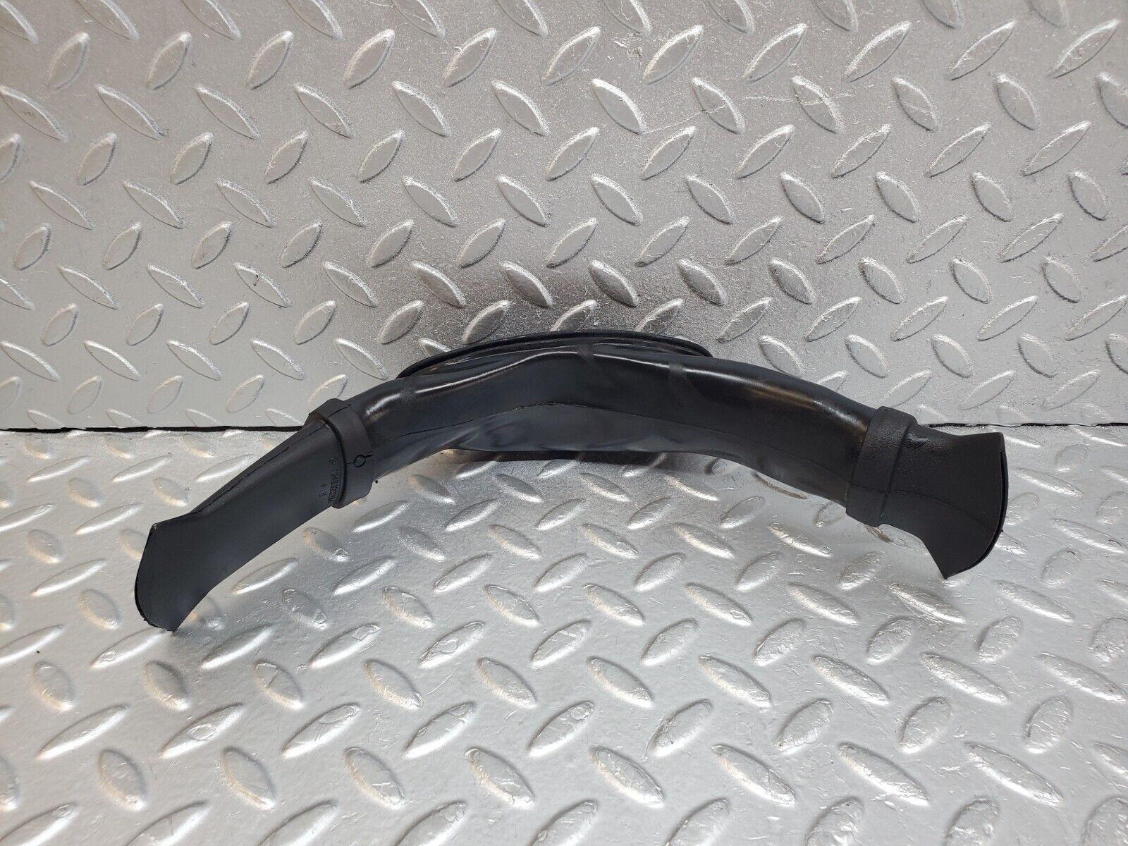 44775 Mercedes-Benz W124 220E Heater Water Drain 1248320025 1248320294