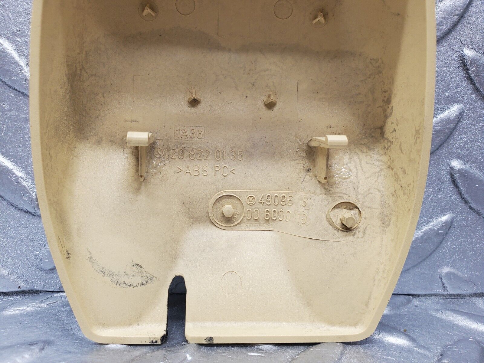 46957 Mercedes-Benz R129 320SL Coupe Rain Sensor Cover Beige 1298220135