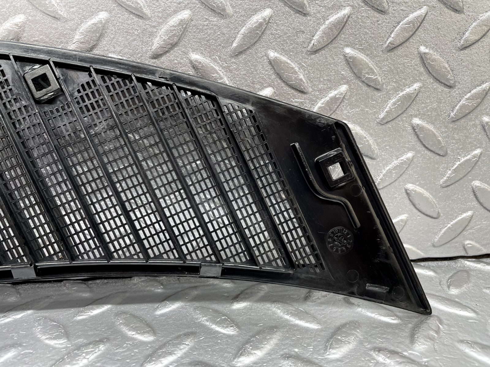 44276 Mercedes-Benz W123 280E Air Intake Grill Left Side 1238362965