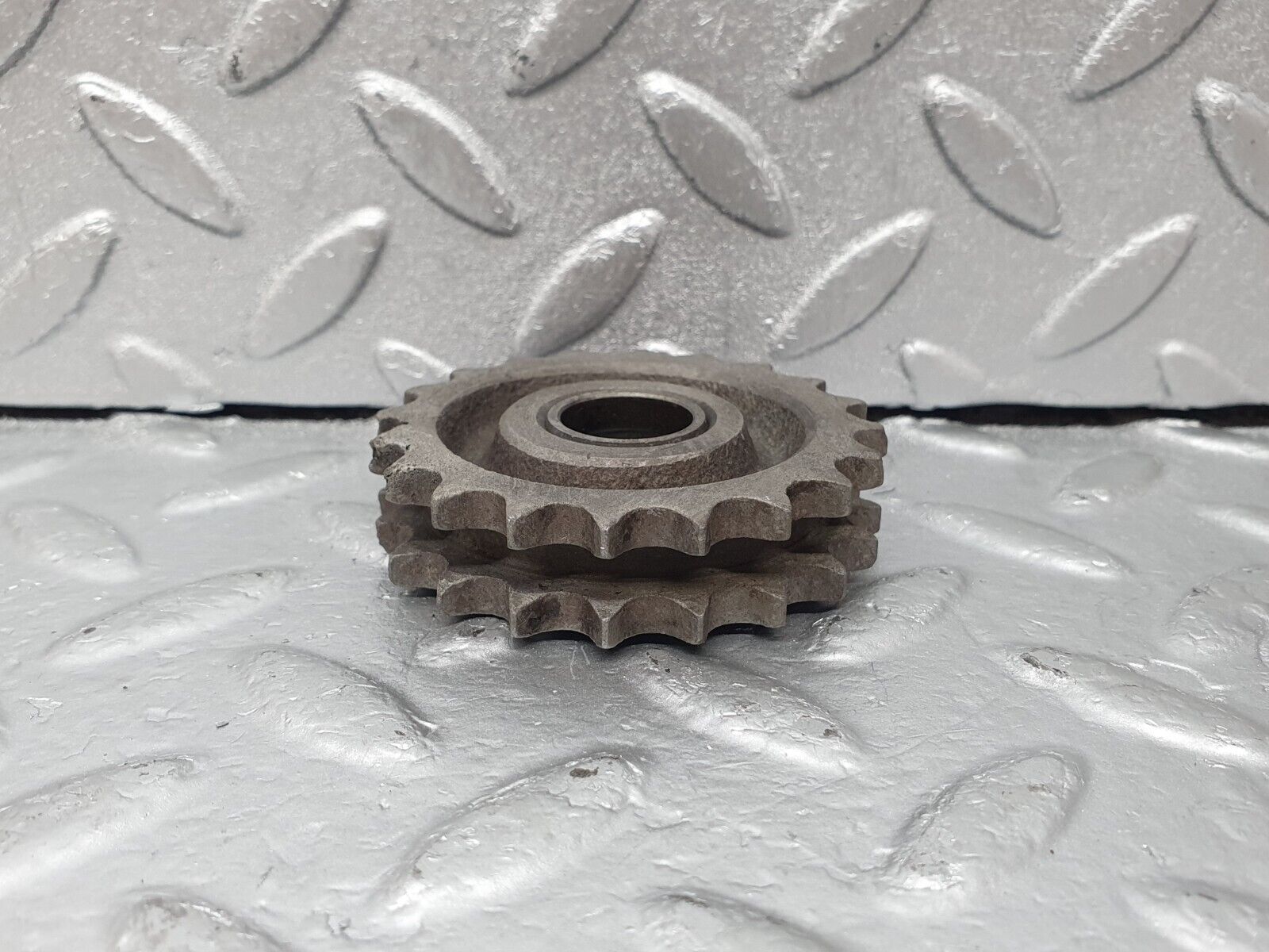 43875 Mercedes-Benz W108 280SE Timing Chain Tensioner Gear