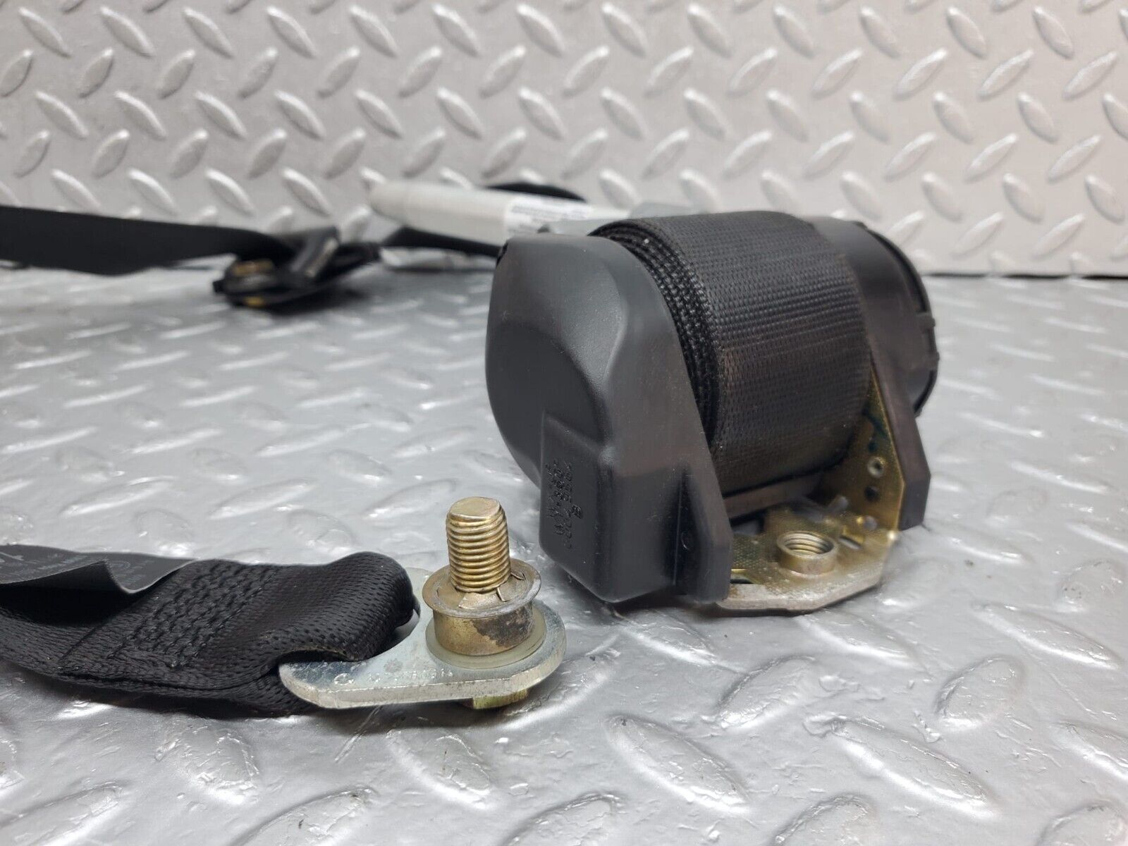 44837 Mercedes-Benz W124 220E Front Right Seat Belt With Buckle 1248600686