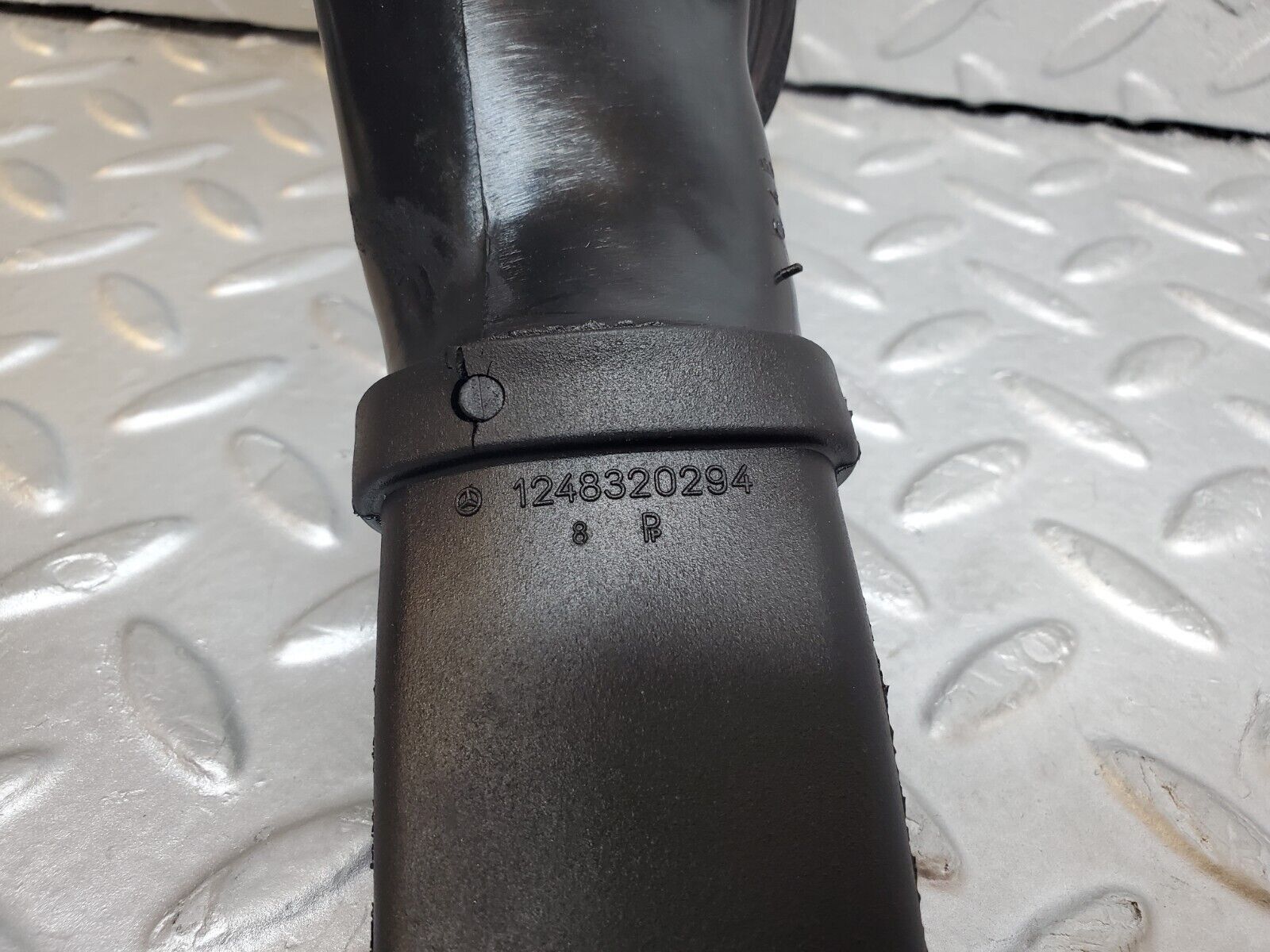 44775 Mercedes-Benz W124 220E Heater Water Drain 1248320025 1248320294