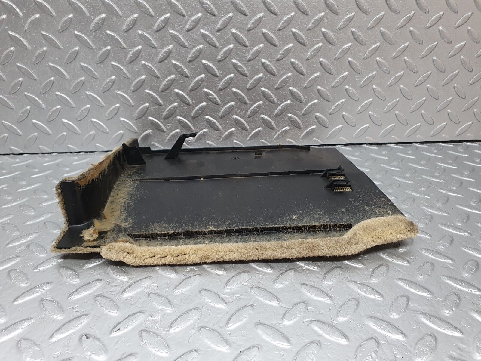 42184 Mercedes-Benz R129 320SL Coupe Kick Panel Right Side Beige 1296880206