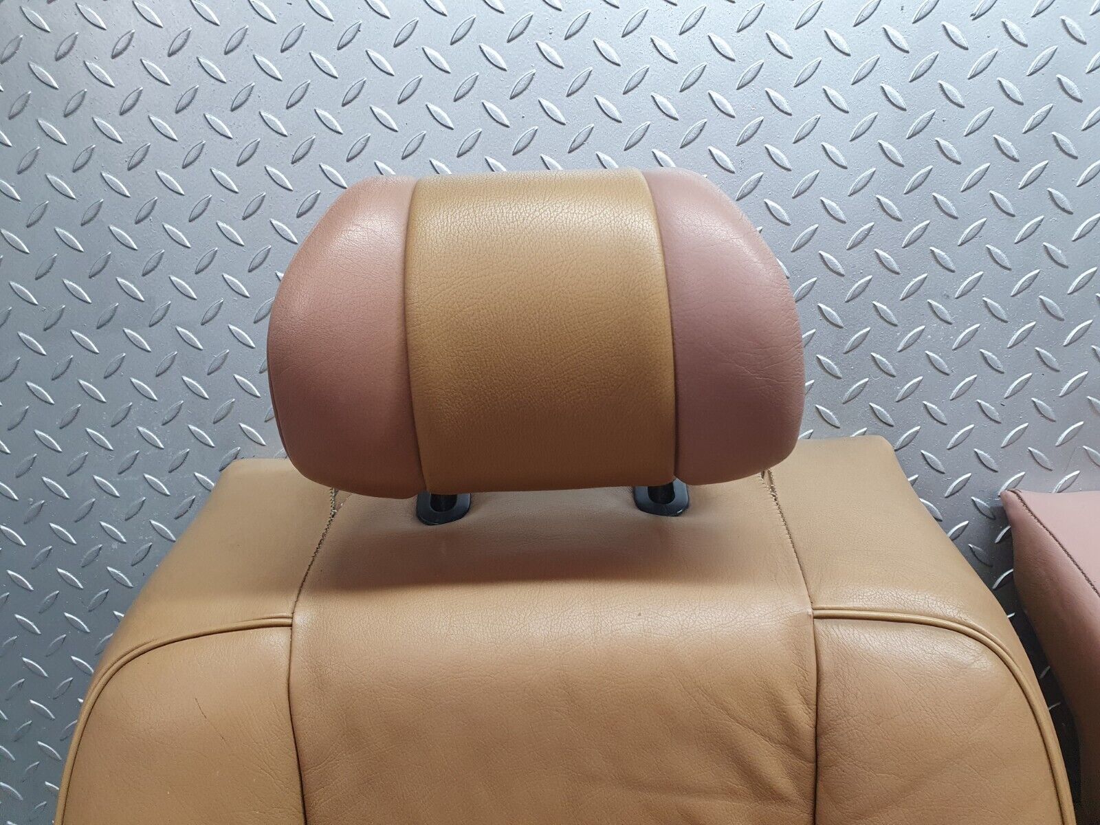 43843 Mercedes-Benz C126 380SEC Coupe Rear Seat Set Leather 1269201416