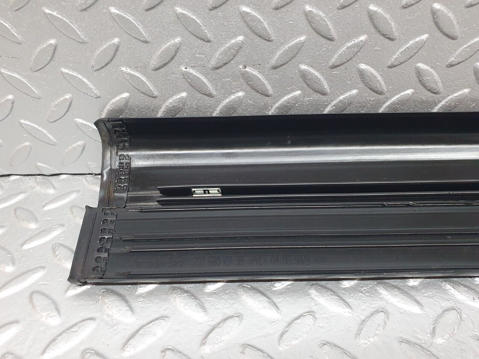41768 Mercedes-Benz W202 C200 Front Right Door Sill Trim 2026800735