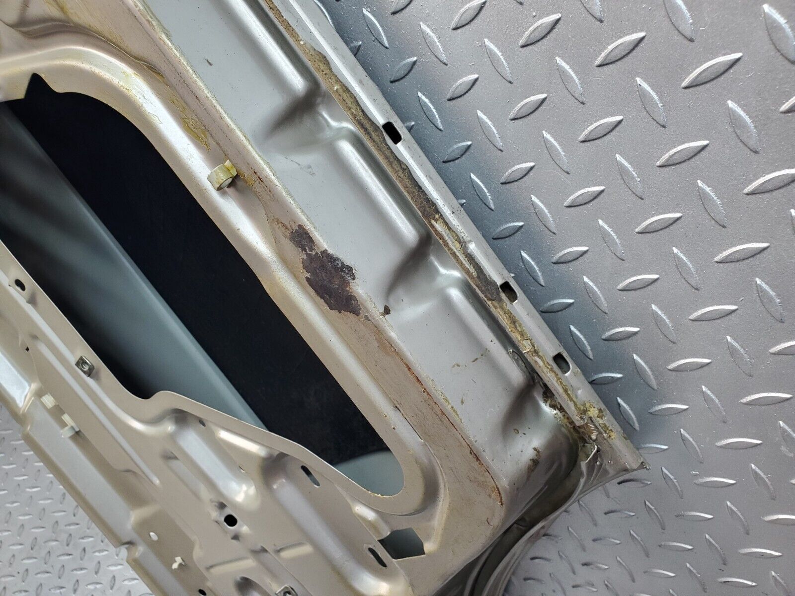 45993 Mercedes-Benz W126 420SE Rear Left Door