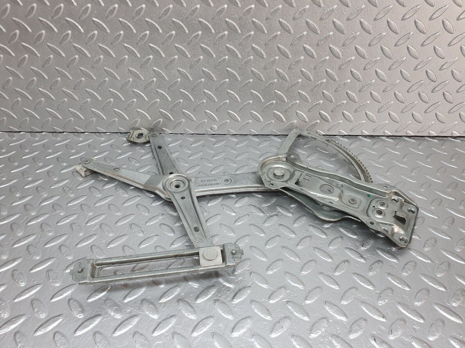 41938 Mercedes-Benz W202 C200 Front Left Power Window Regulator