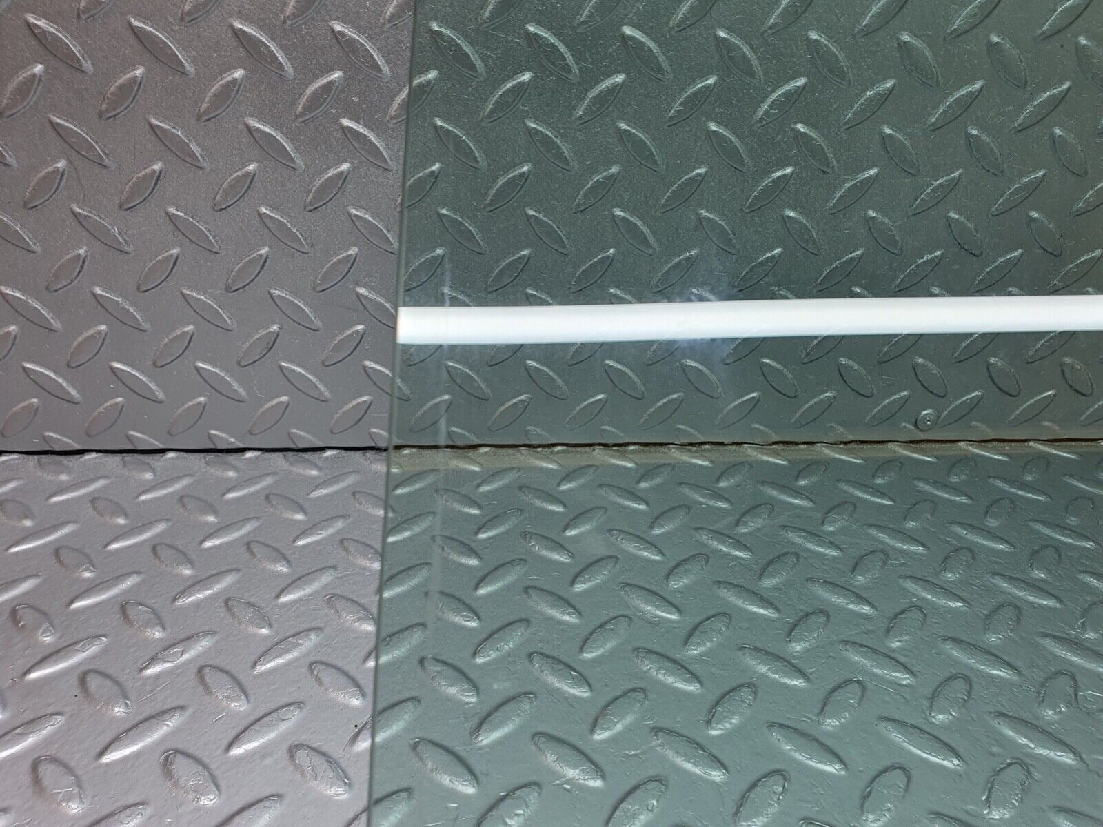 41992 Mercedes-Benz W202 C200 Rear Right Door Window Glass