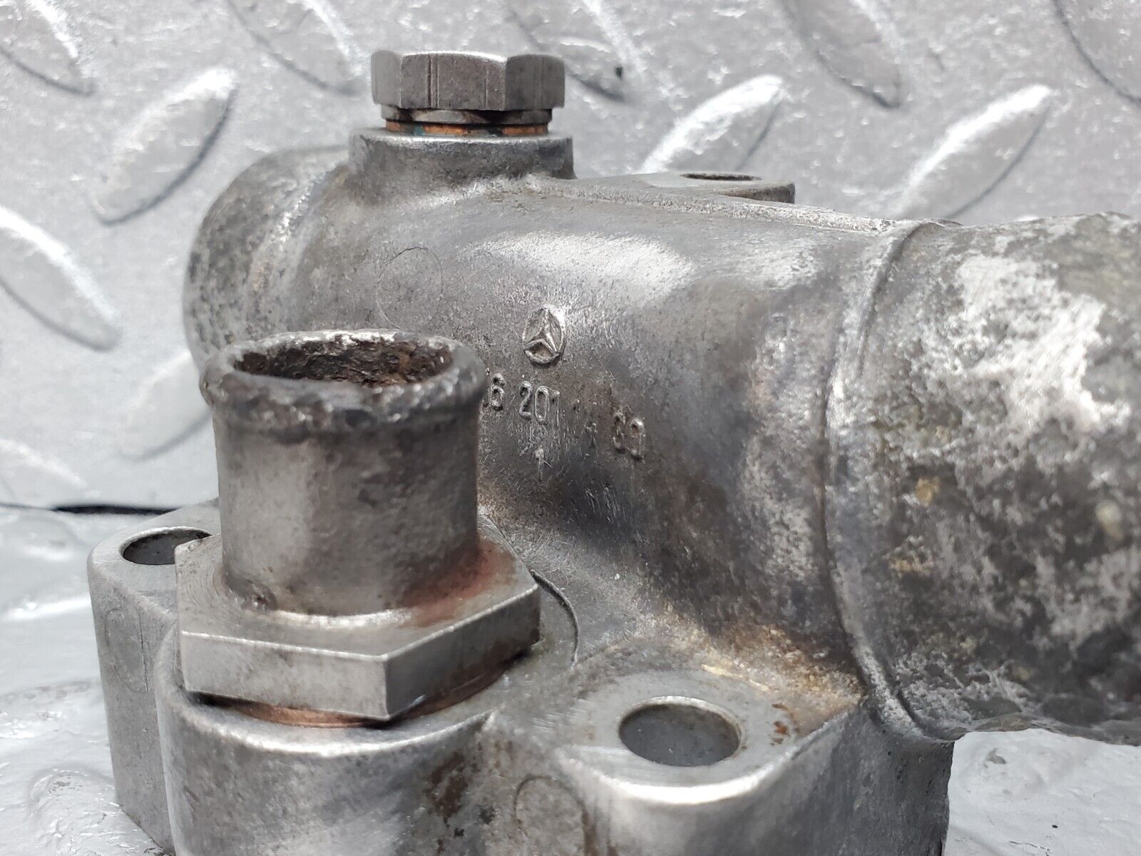 45281 Mercedes-Benz C107 350SLC Coupe Water Pump Flange Pipe Socket 1162011430