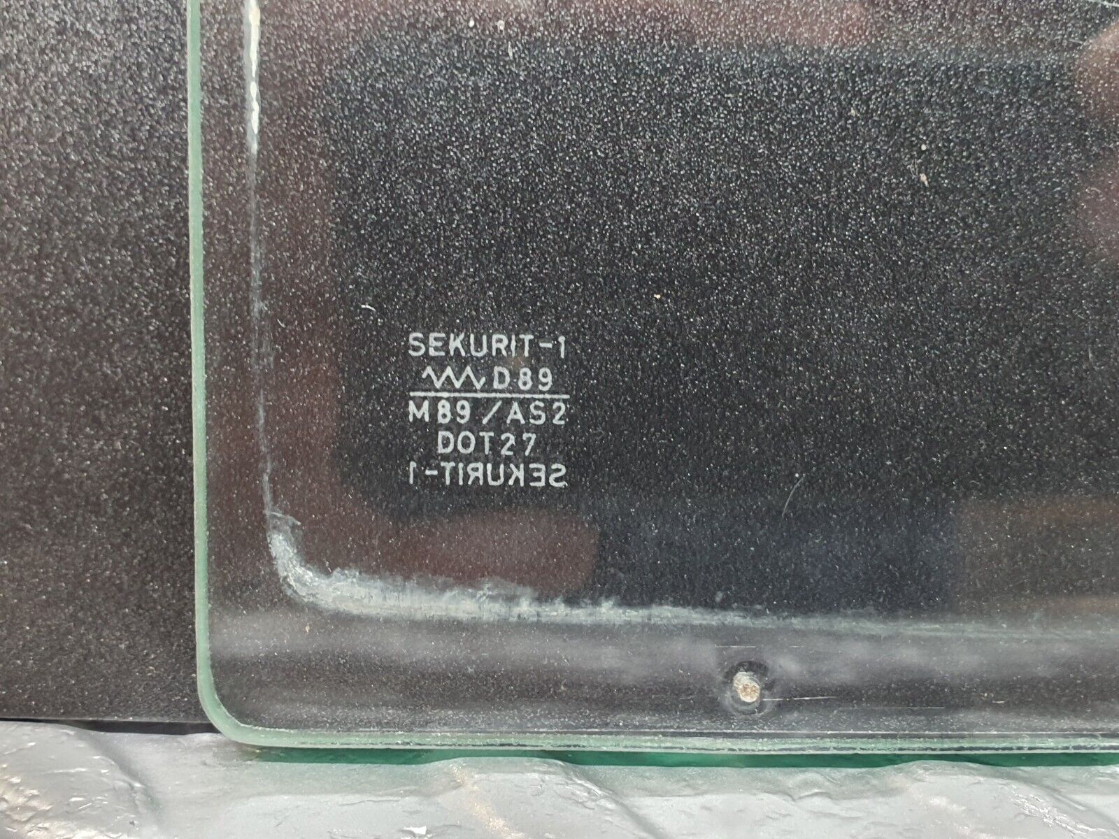 43224 Mercedes-Benz W108 280SE Rear Left Quarter Window Glass