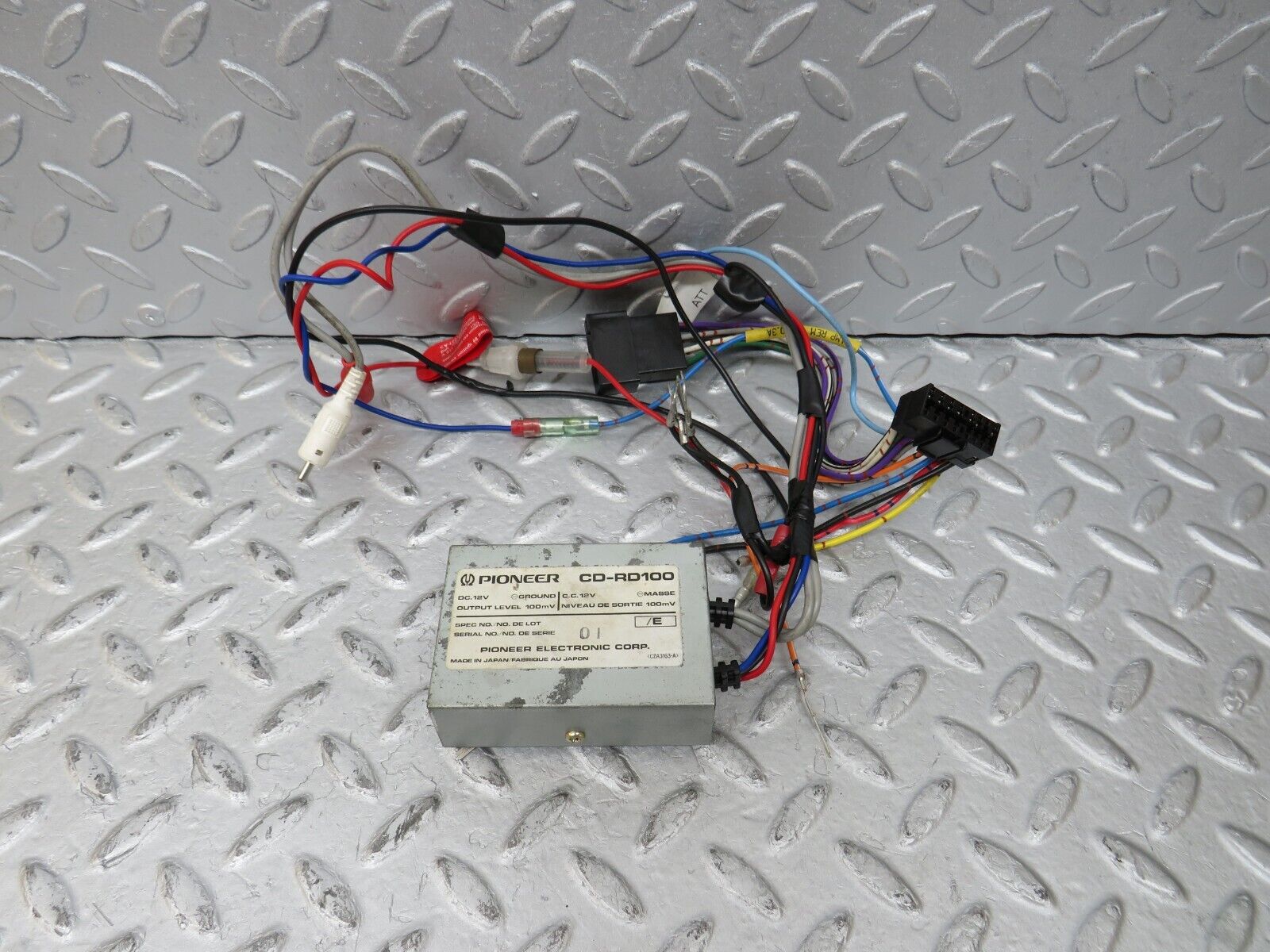 36509 Mercedes-Benz W201 190E 2.0L Radio Audio Adapter Converter PIONEER CD-RD100