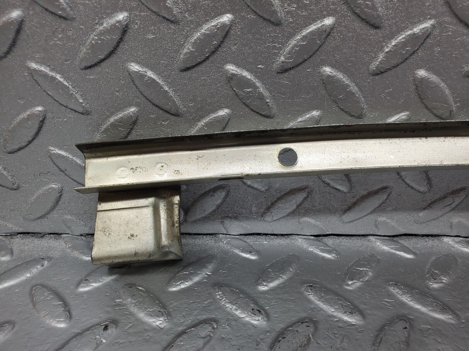 45816 Mercedes-Benz W126 420SE Rear Left Window Channel