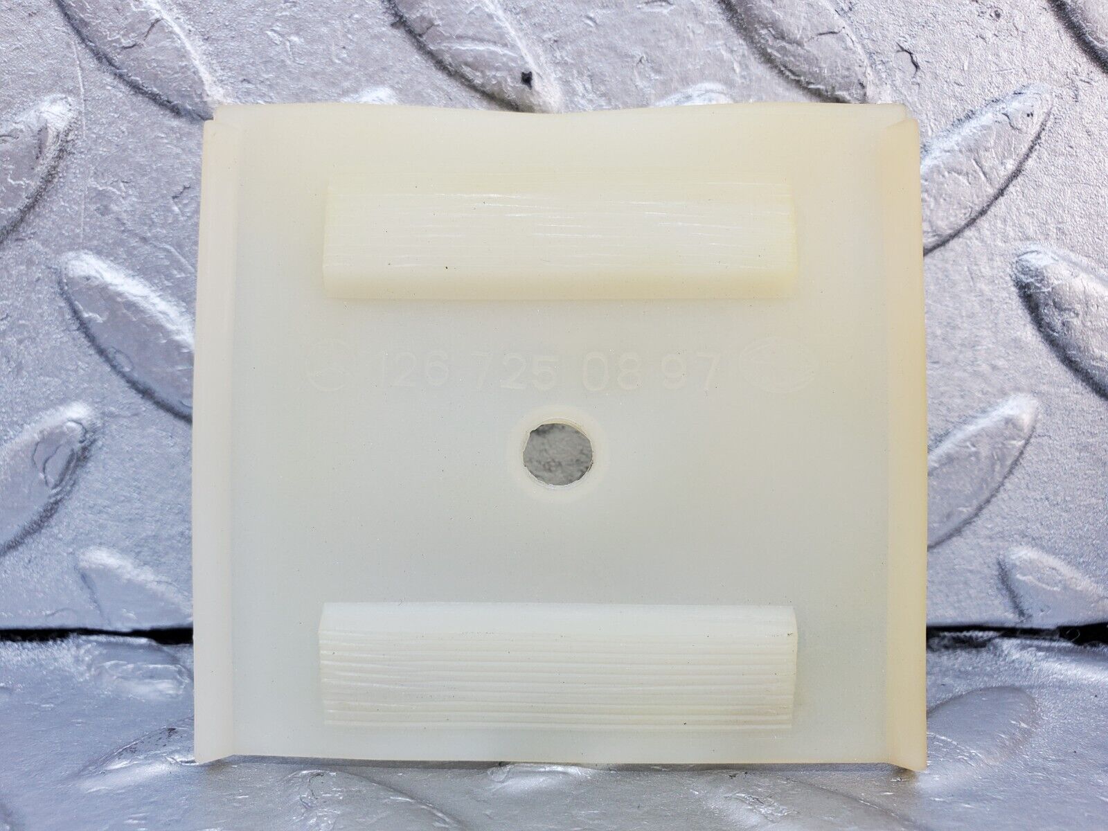 45237 Mercedes-Benz R129 300SL Coupe Door Window Guide Bracket Plastic 2x 1267250897