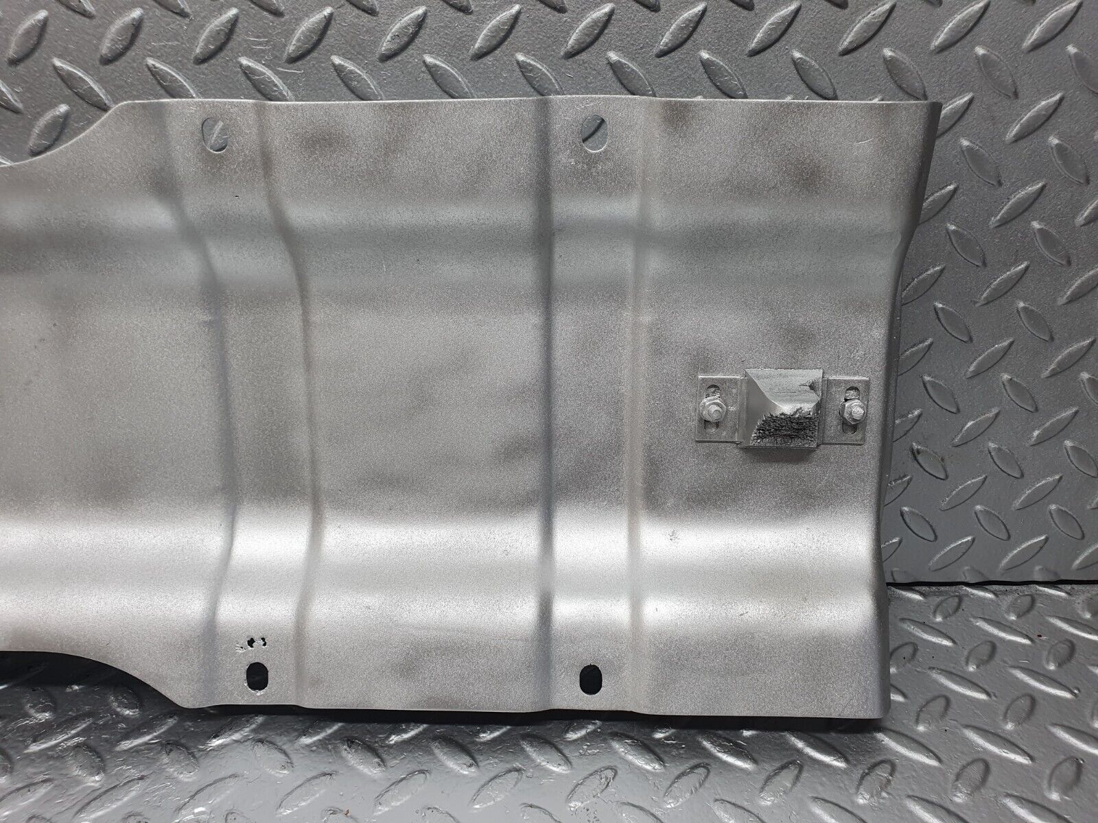 43821 Mercedes-Benz C126 380SEC Coupe Exhaust Heat Shield