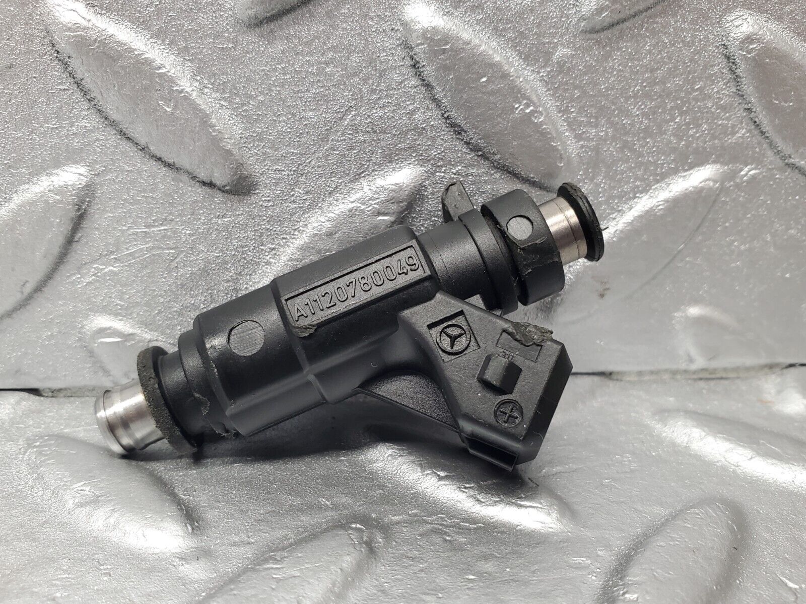 46775 Mercedes-Benz R129 320SL Coupe Fuel Injector Bosch 0280155742 1120780049