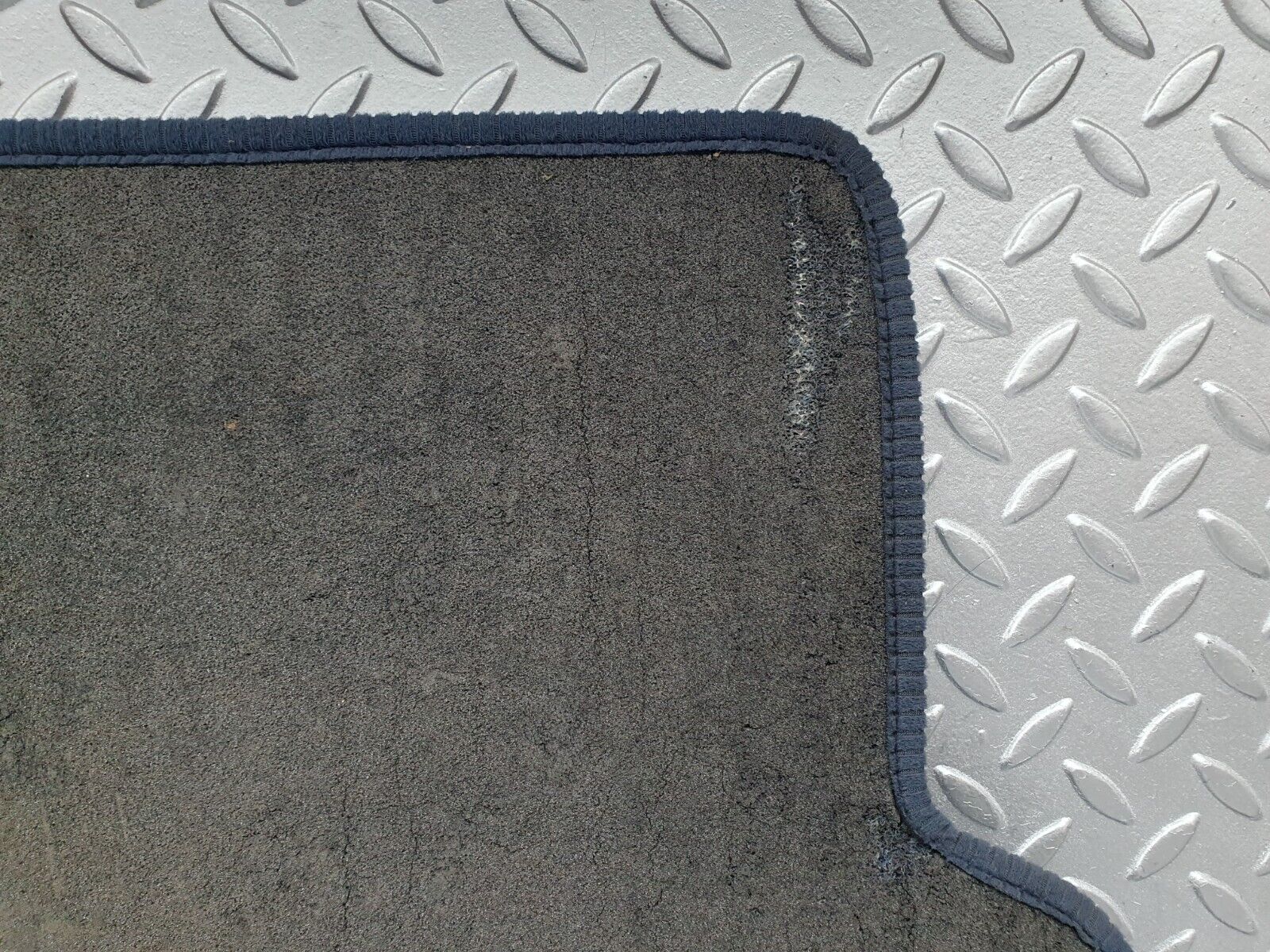 42669 Mercedes-Benz W201 190 2.0L Rear Right Floor Mat Blue