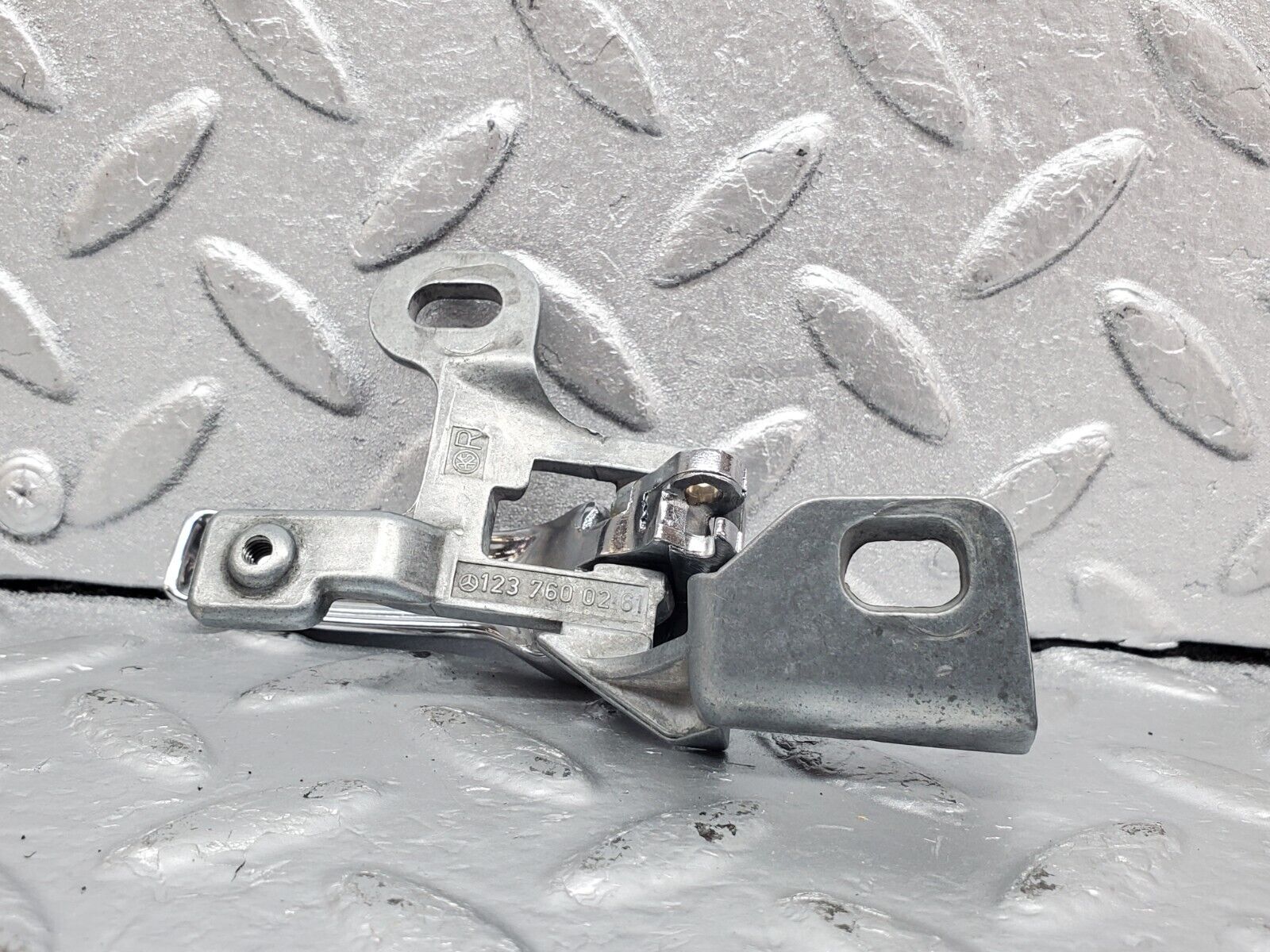 44385 Mercedes-Benz W123 280E Right Interior Door Handle 1237600261