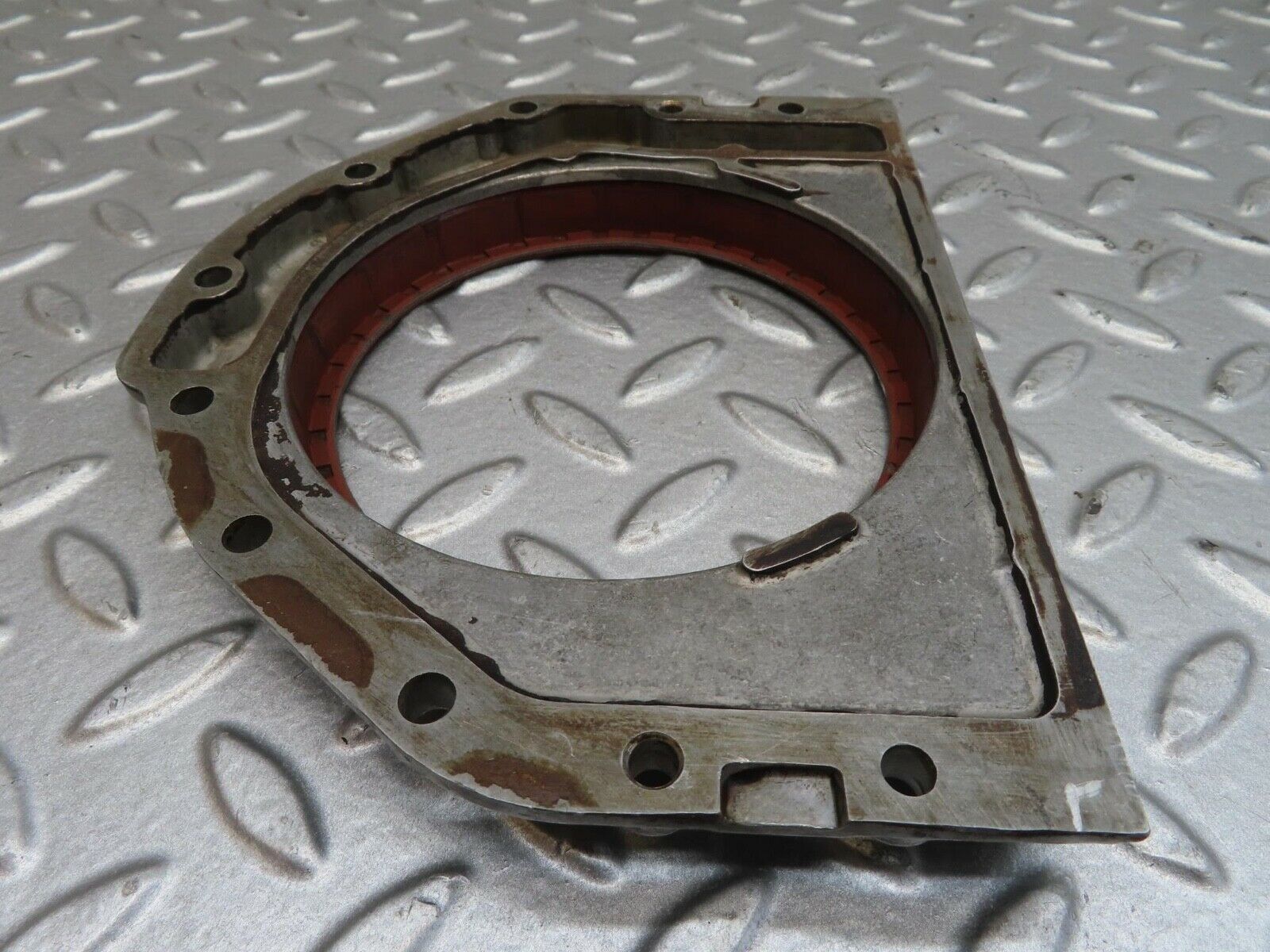 13778 Mercedes-Benz R107 450SL Crankshaft Rear Sealing Cover 1160110608