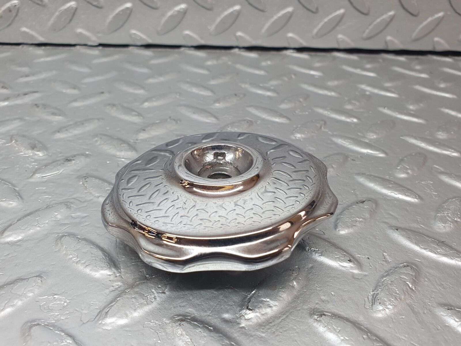 43414 Mercedes-Benz W108 280SE Front Emblem Badge Base Holder 1088880117