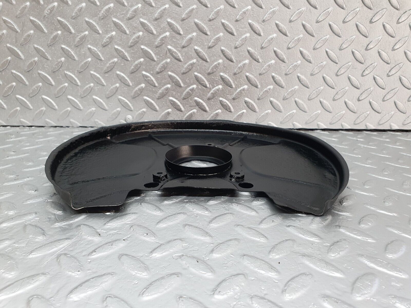 43204 Mercedes-Benz W108 280SE Front Left Brake Disc Protection Plate