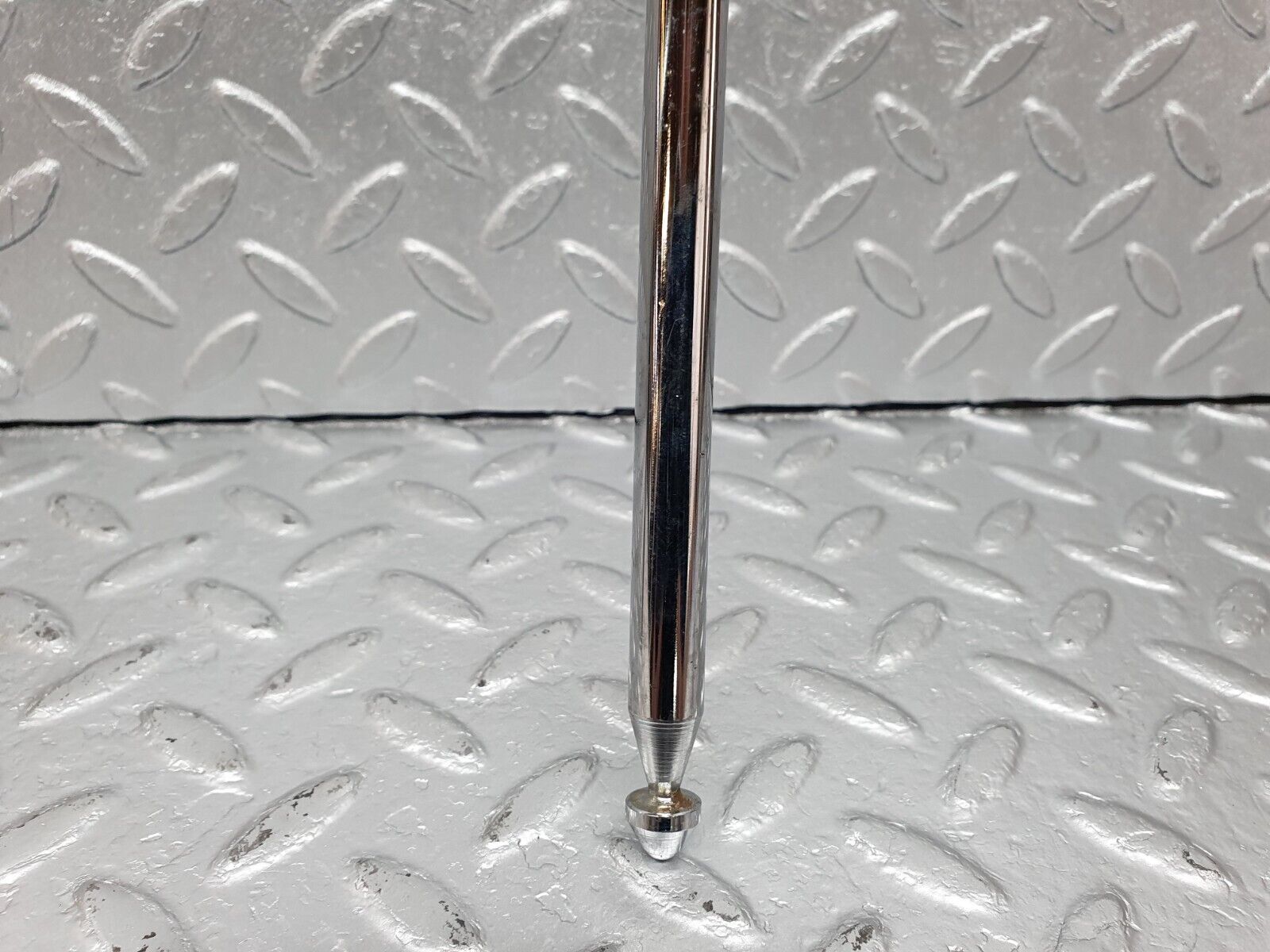 41724 Mercedes-Benz W124 200E Front Right Seat Headrest