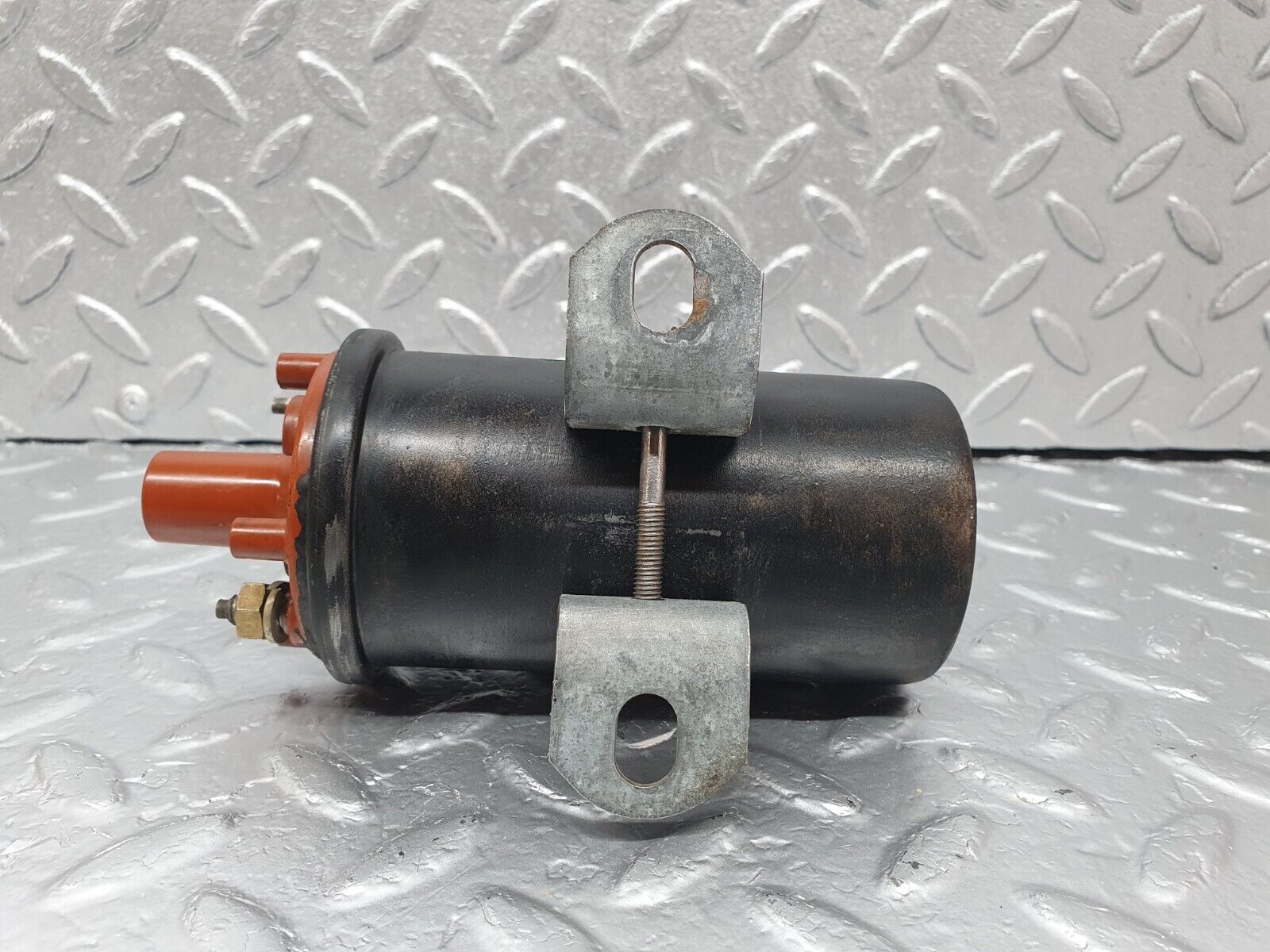 42859 Mercedes-Benz W201 190 2.0L Ignition Coil Bosch 0221118307 0001584003