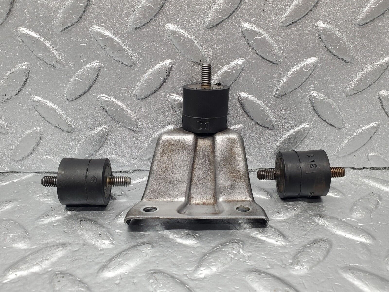 46665 Mercedes-Benz C123 280CE Coupe Air Filter Box Housing Holder 3X