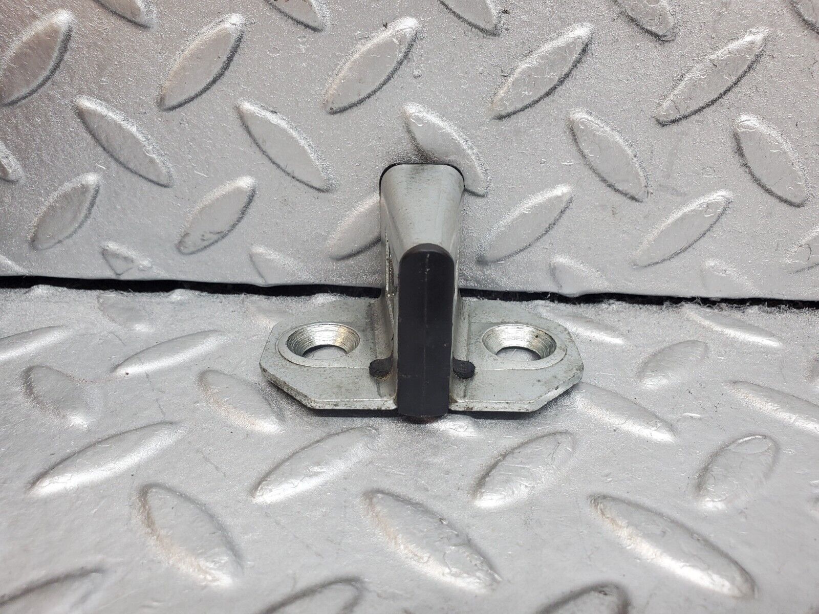 44786 Mercedes-Benz W124 220E Door Lock Latch