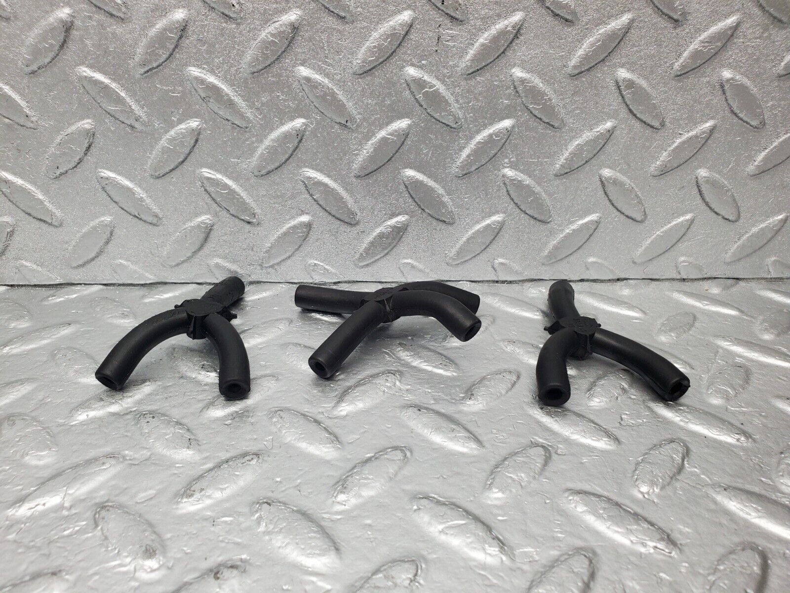 46673 Mercedes-Benz C123 280CE Coupe Vacuum Pipe Hose Distributor