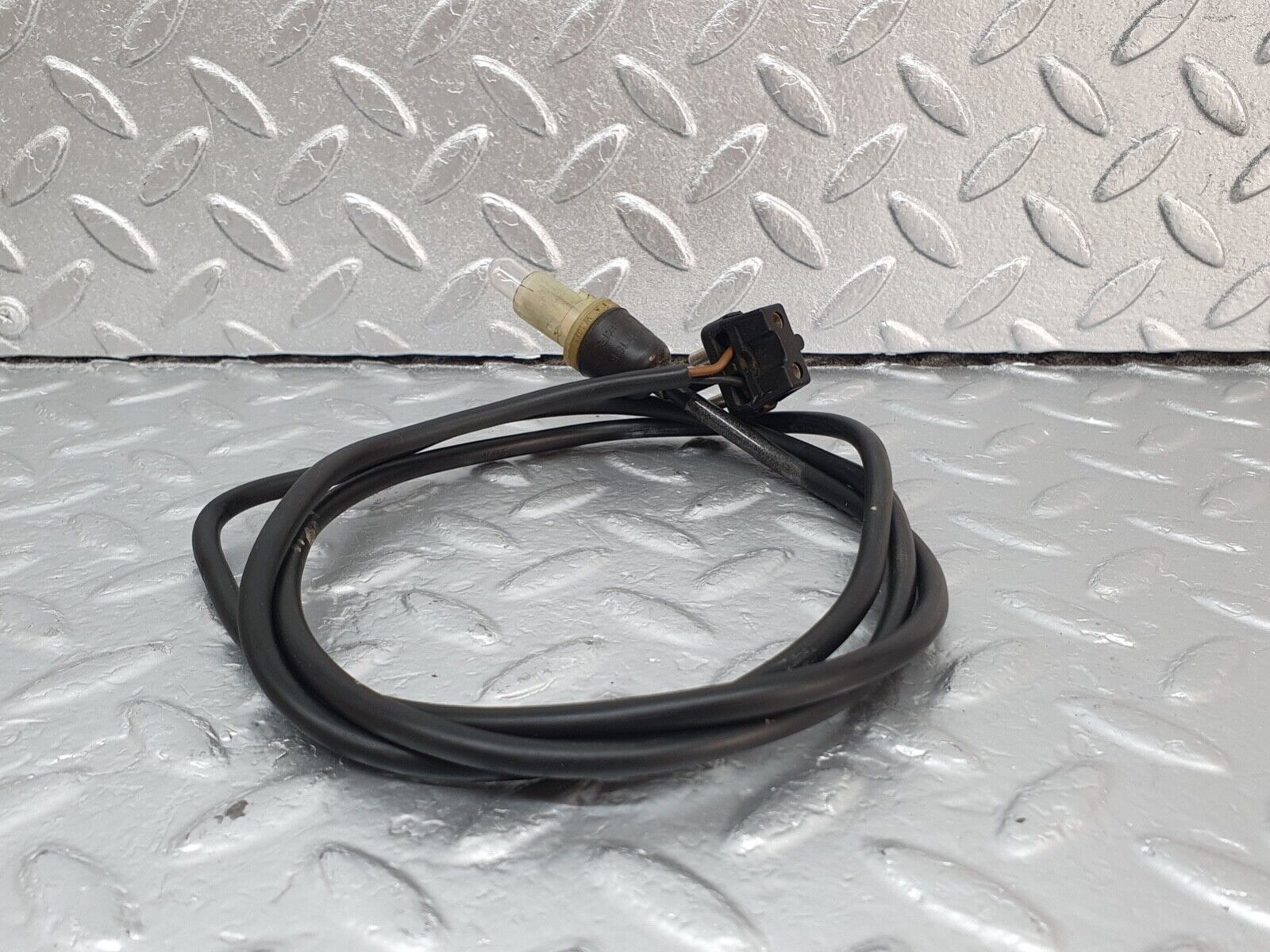 43005 Mercedes-Benz W201 190 Front Wing Indicator Cable Wire 1249971881