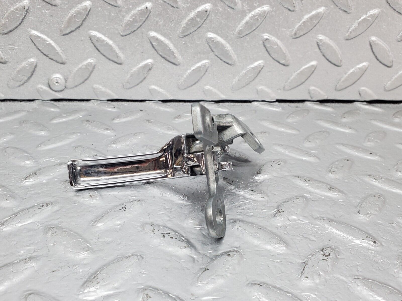 44384 Mercedes-Benz W123 280E Left Interior Door Handle 1237600161