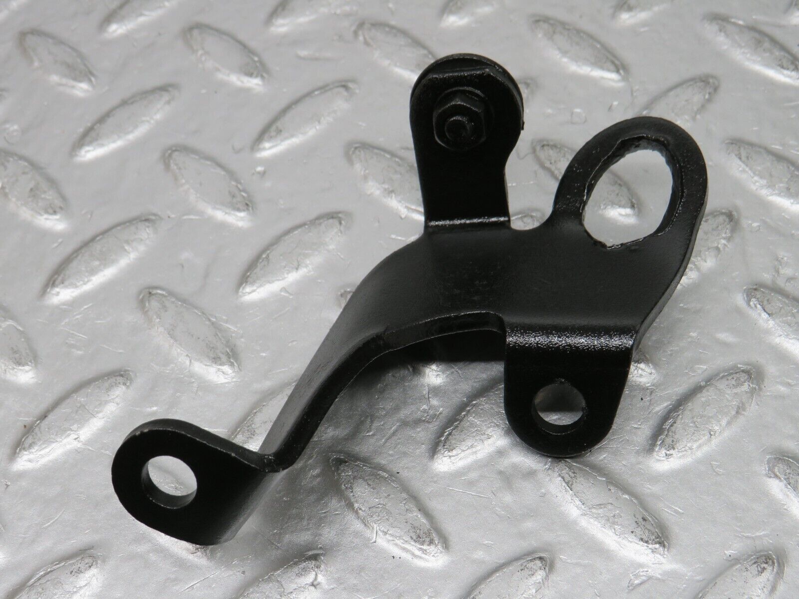 32758 Mercedes-Benz C107 R107 350 V8 Engine Lifting Eyes Hooks