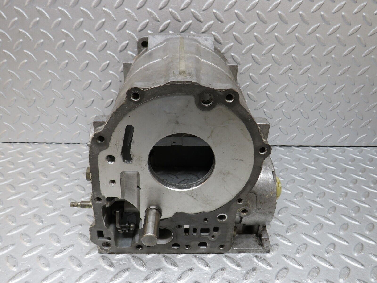 36427 Mercedes-Benz R107 450SL Automatic Gearbox Housing 1162710001 1162700201