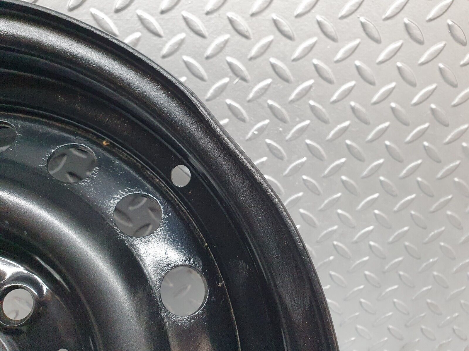 44243 Mercedes-Benz W123 280E Steel Wheel 6.5Jx14H2 1264000702