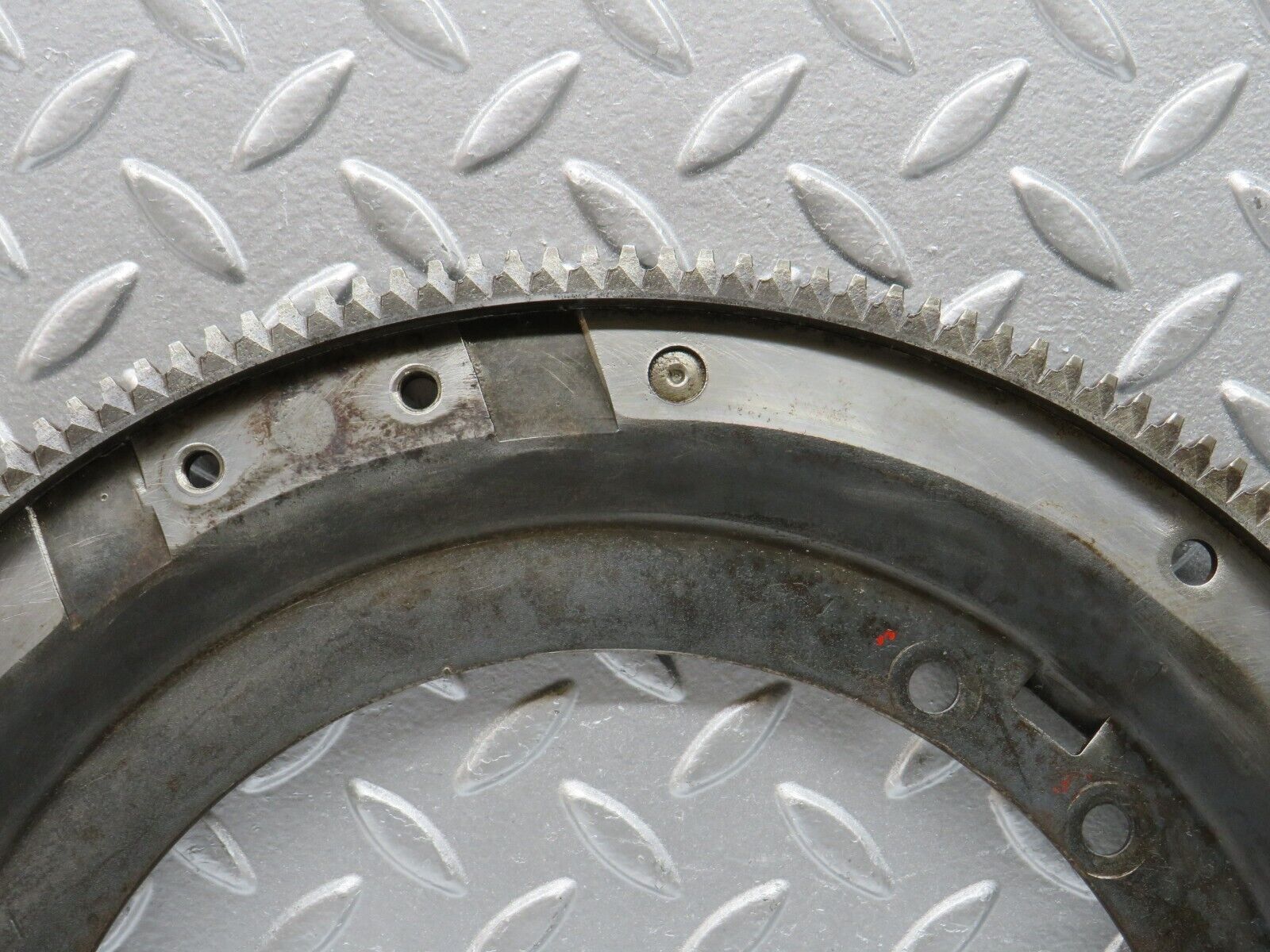 32802 Mercedes-Benz C107 R107 350 V8 Flywheel Starter Ring