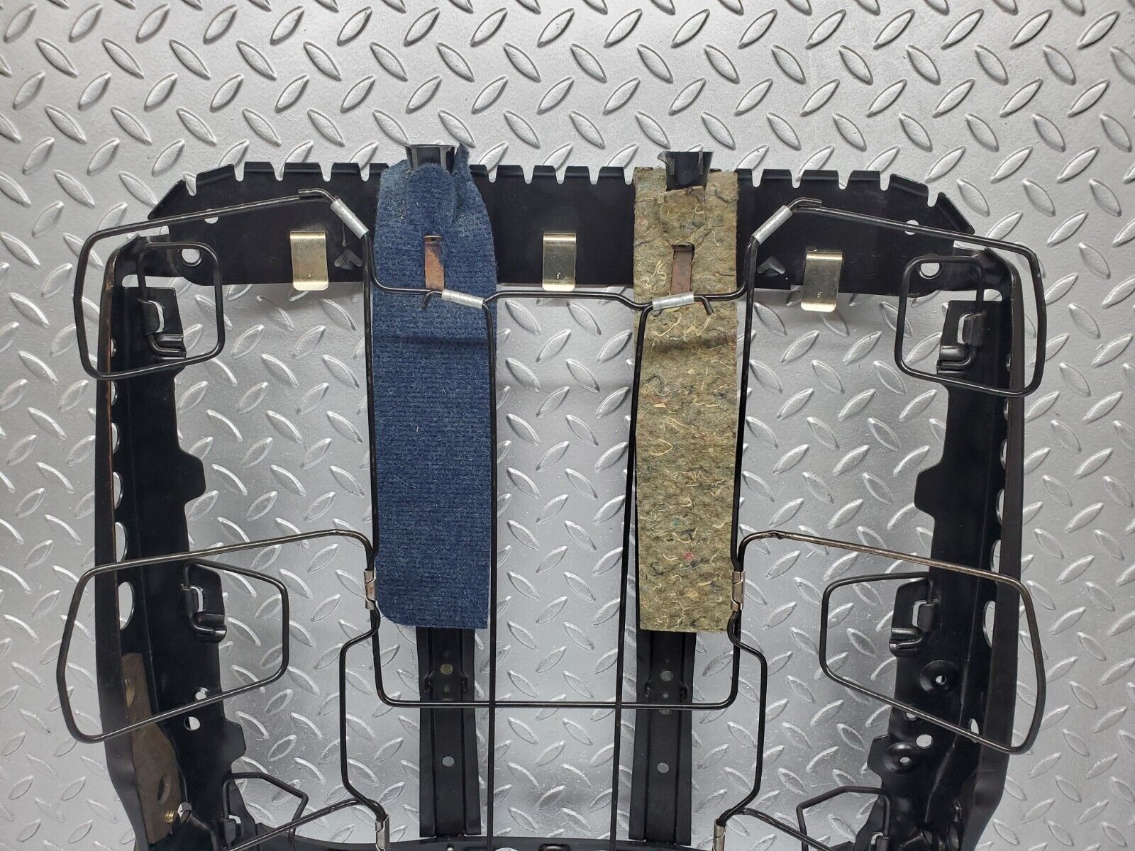 44553 Mercedes-Benz W123 280E Front Left Seat Backrest