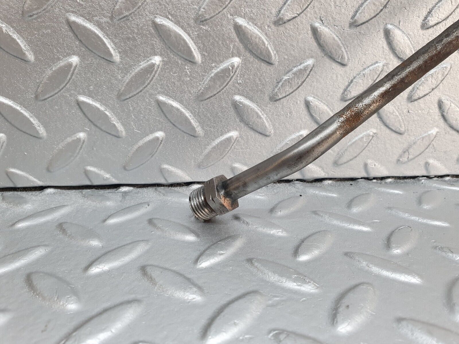 42615 Mercedes-Benz R129 320SL Coupe Fuel Hose Pipe