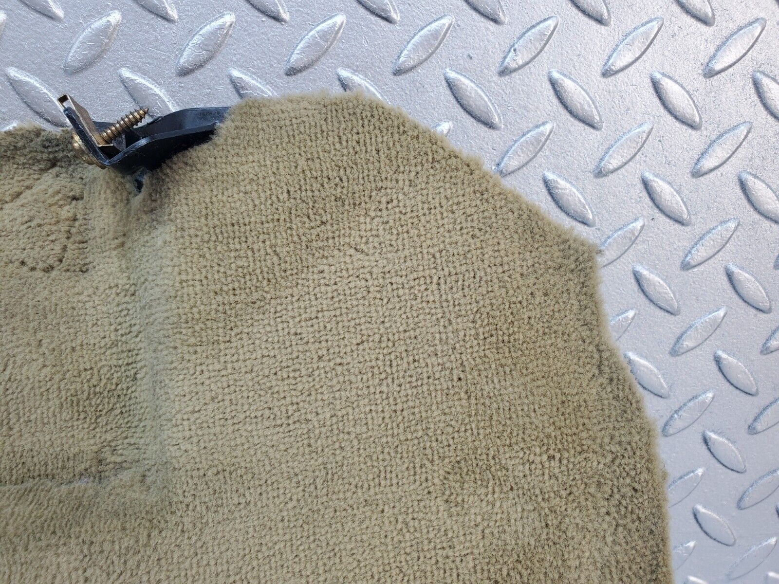 45693 Mercedes-Benz W126 420SE Kick Panel Left Side Beige 1266880306