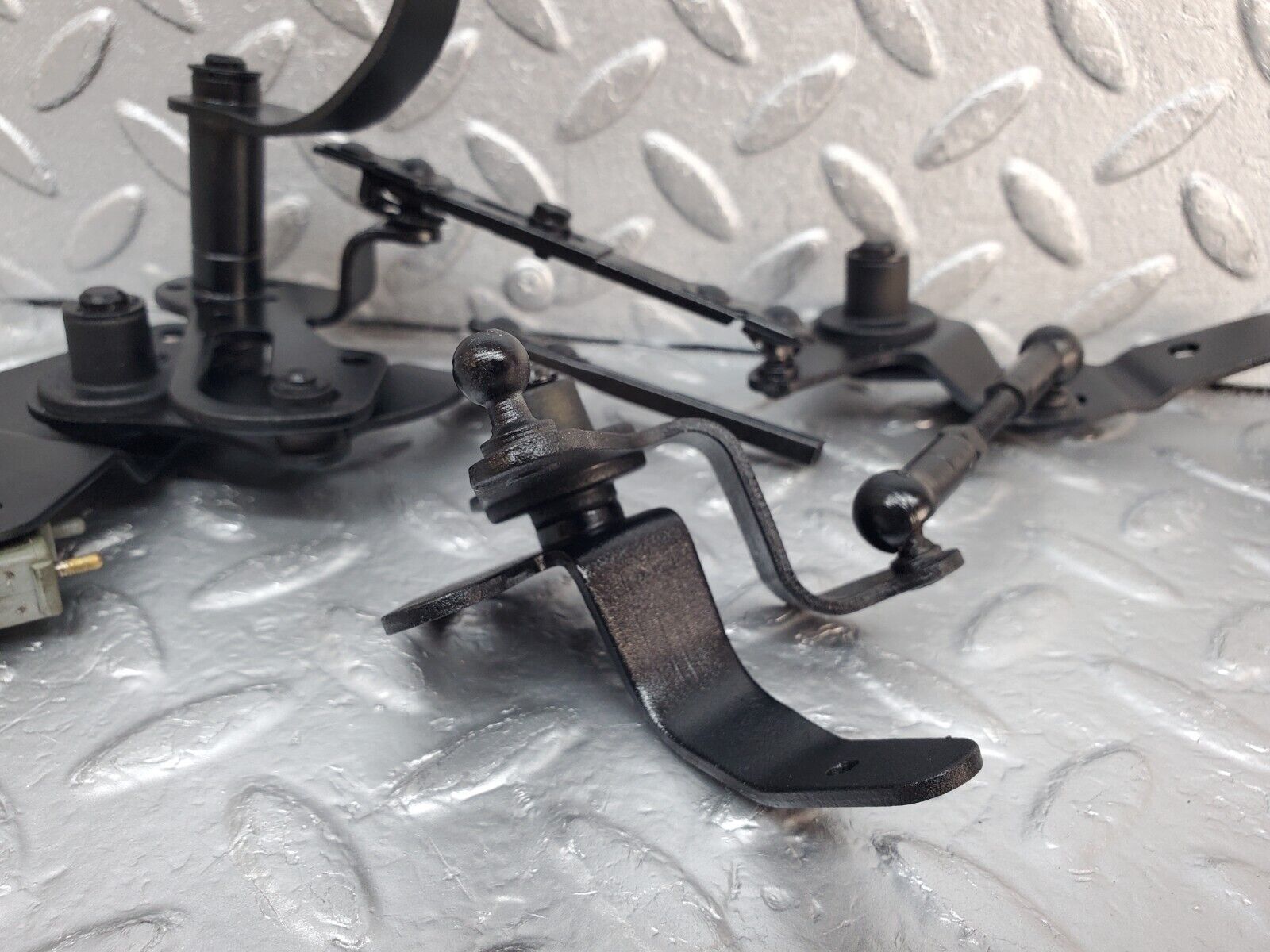 45411 Mercedes-Benz 280E M110.983 Throttle Linkage 0025450114